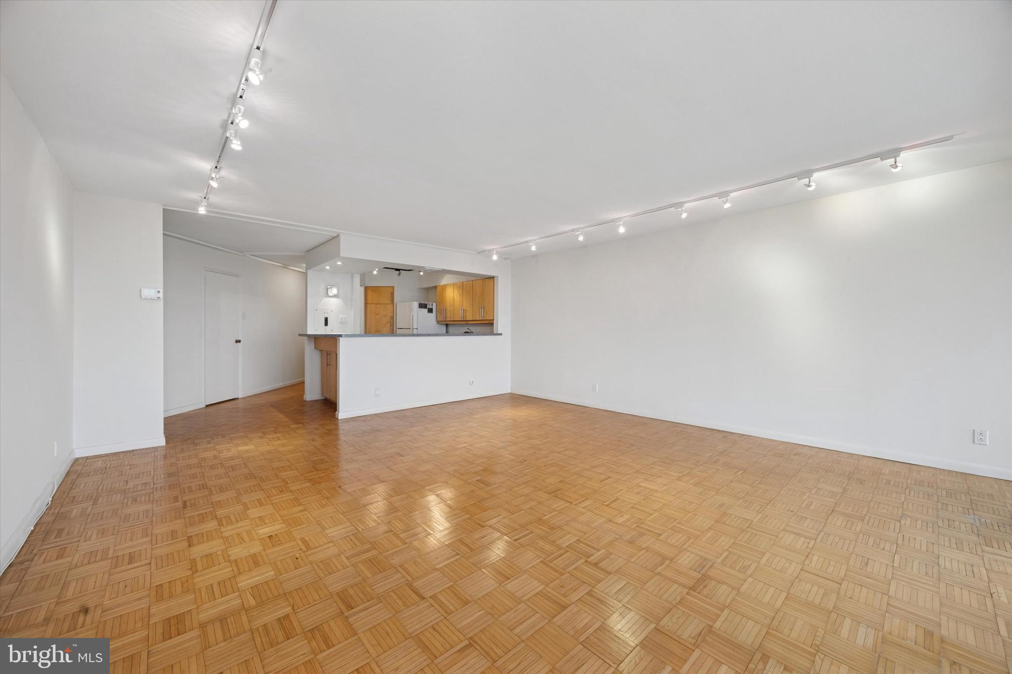 ART MUSEUM AREA - Residential