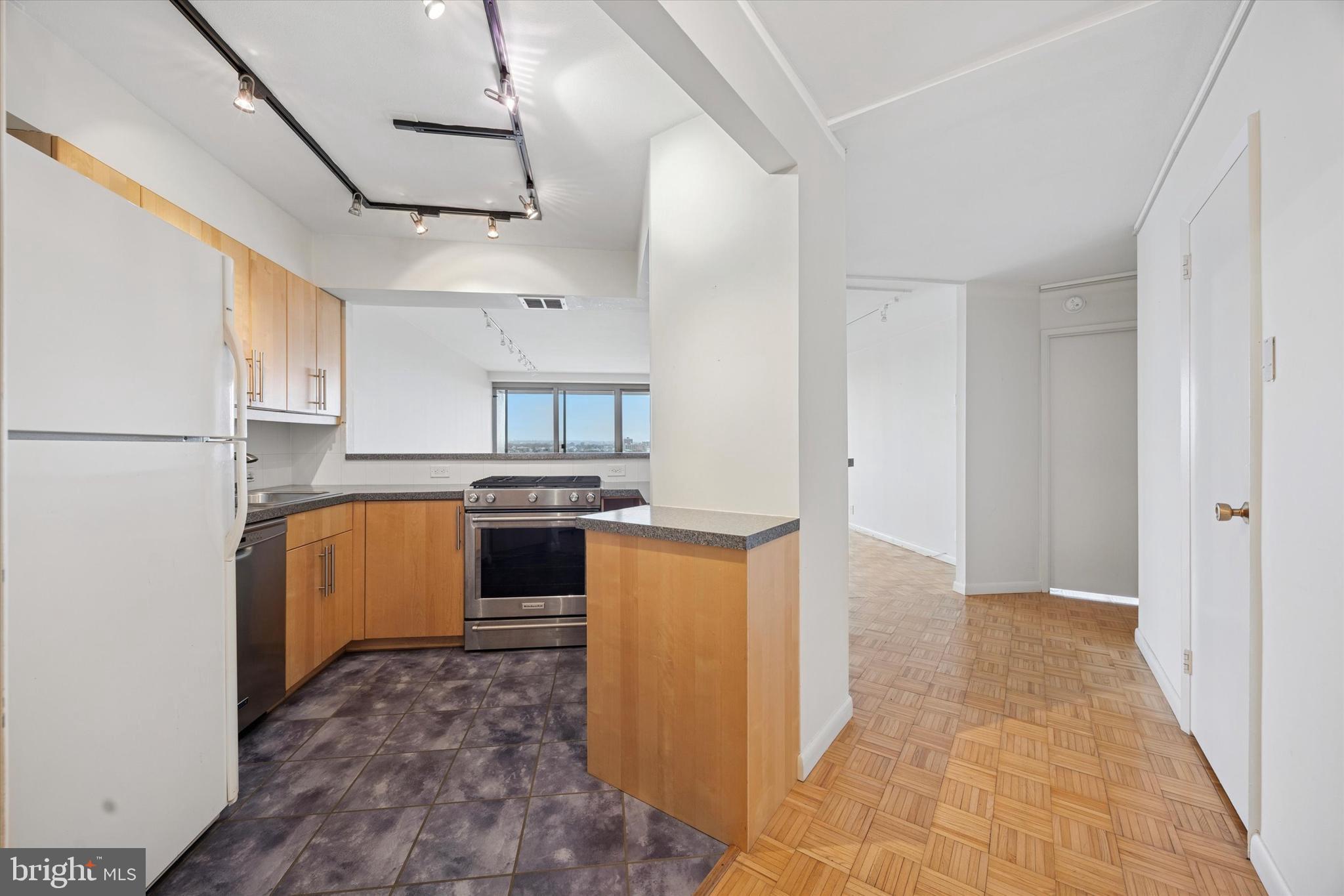 ART MUSEUM AREA - Residential