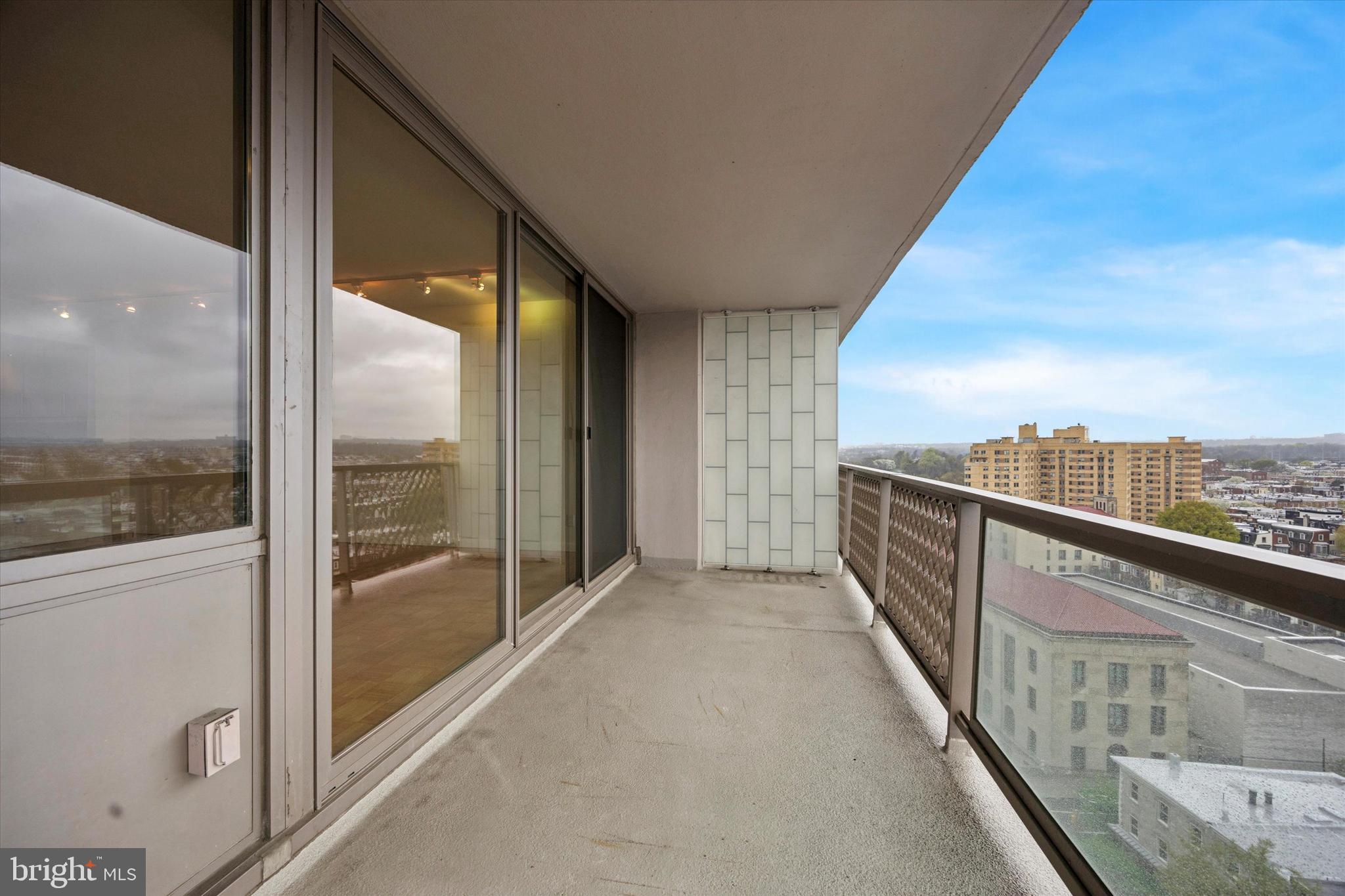 ART MUSEUM AREA - Residential