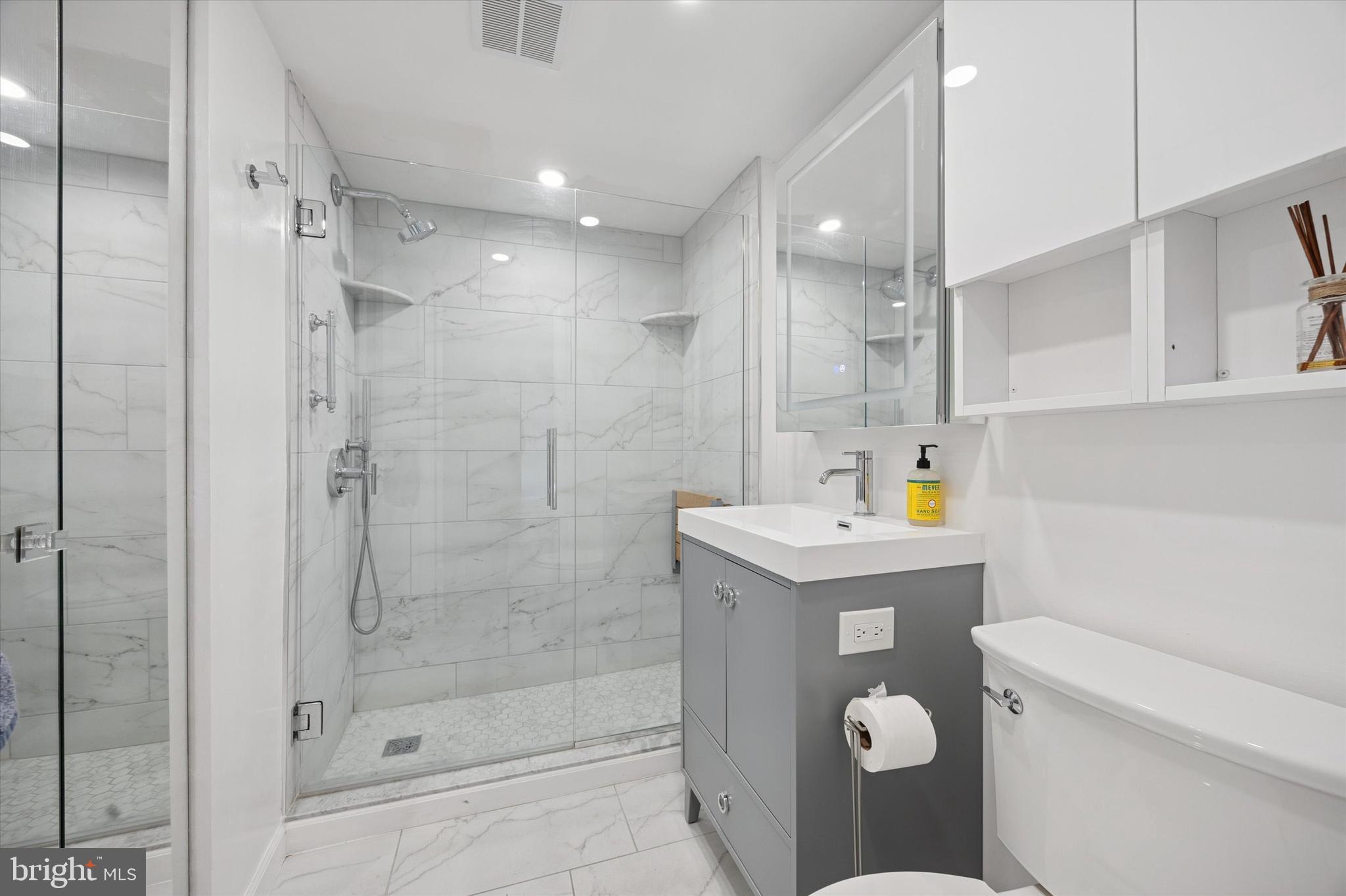 ART MUSEUM AREA - Residential