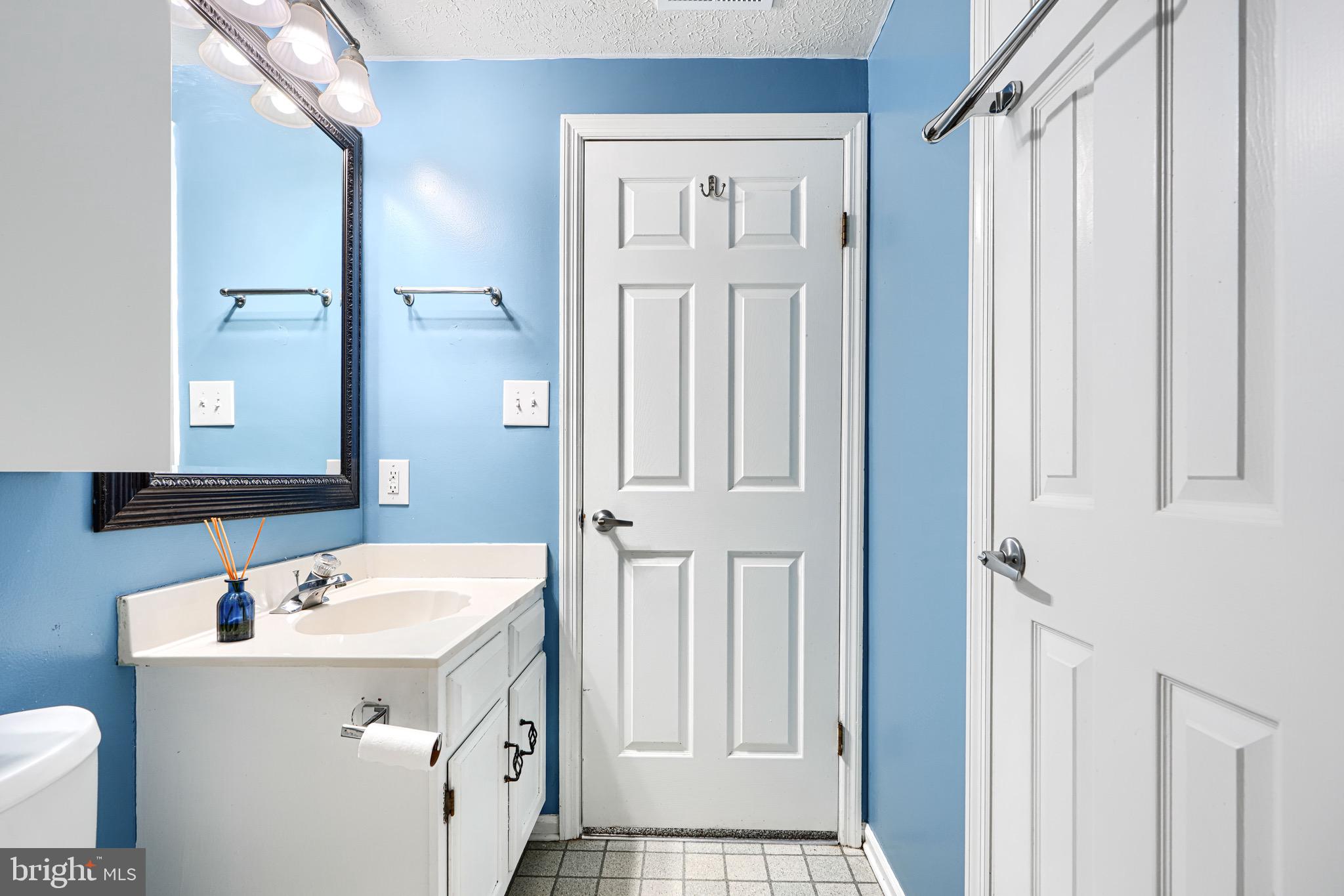 FEATHERHILL - Residential