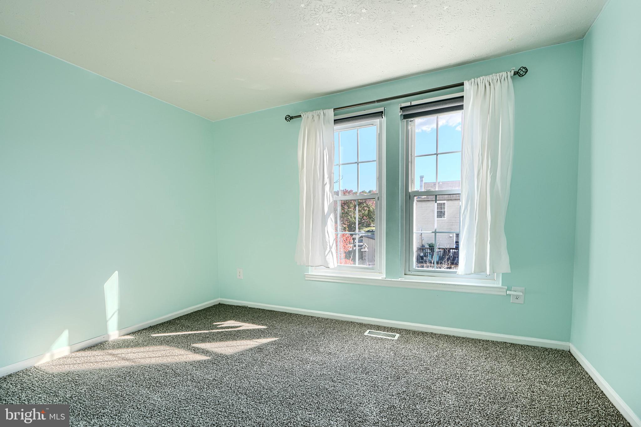 FEATHERHILL - Residential