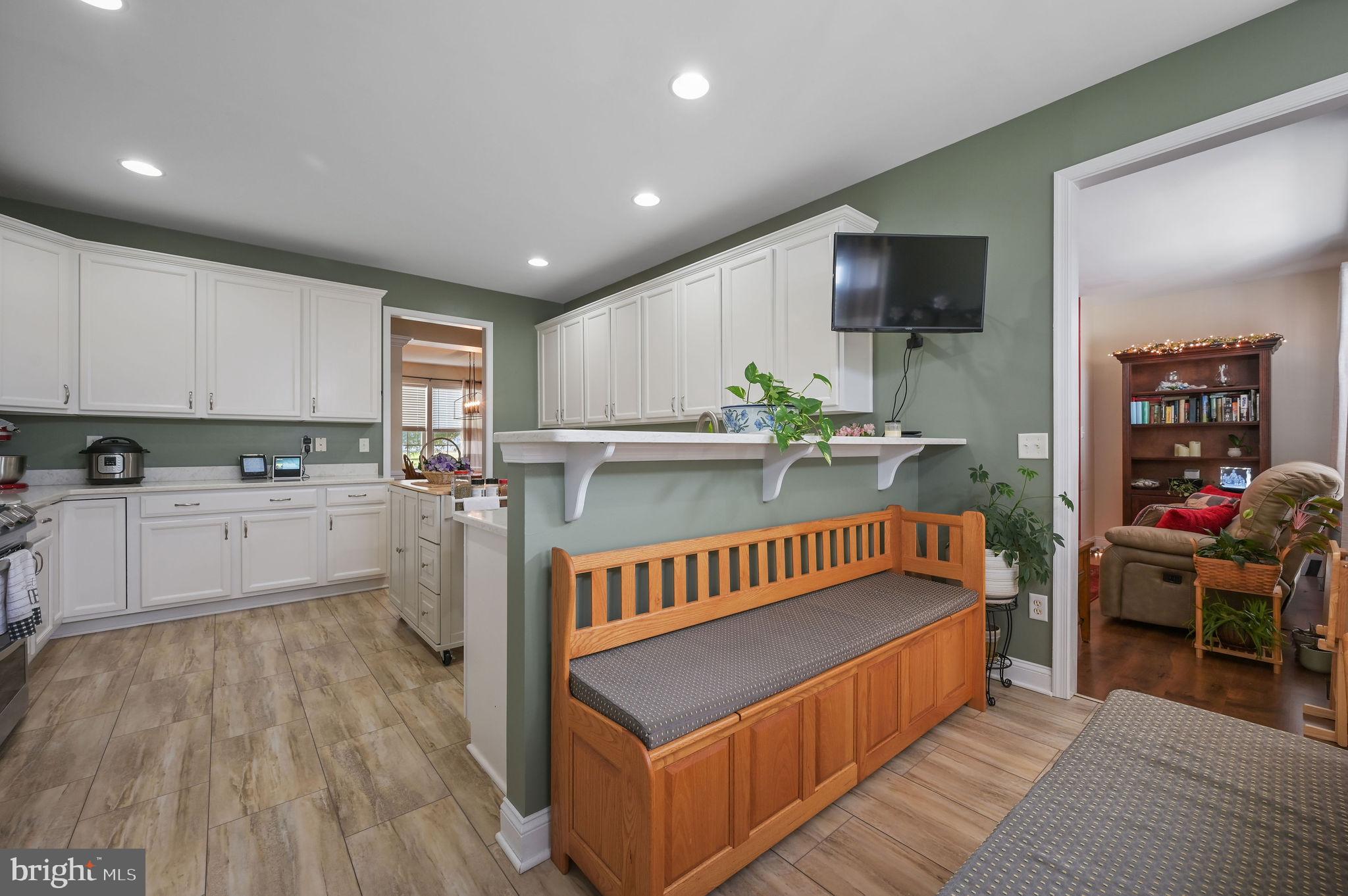 ESTS AT WEST SHORE - Residential