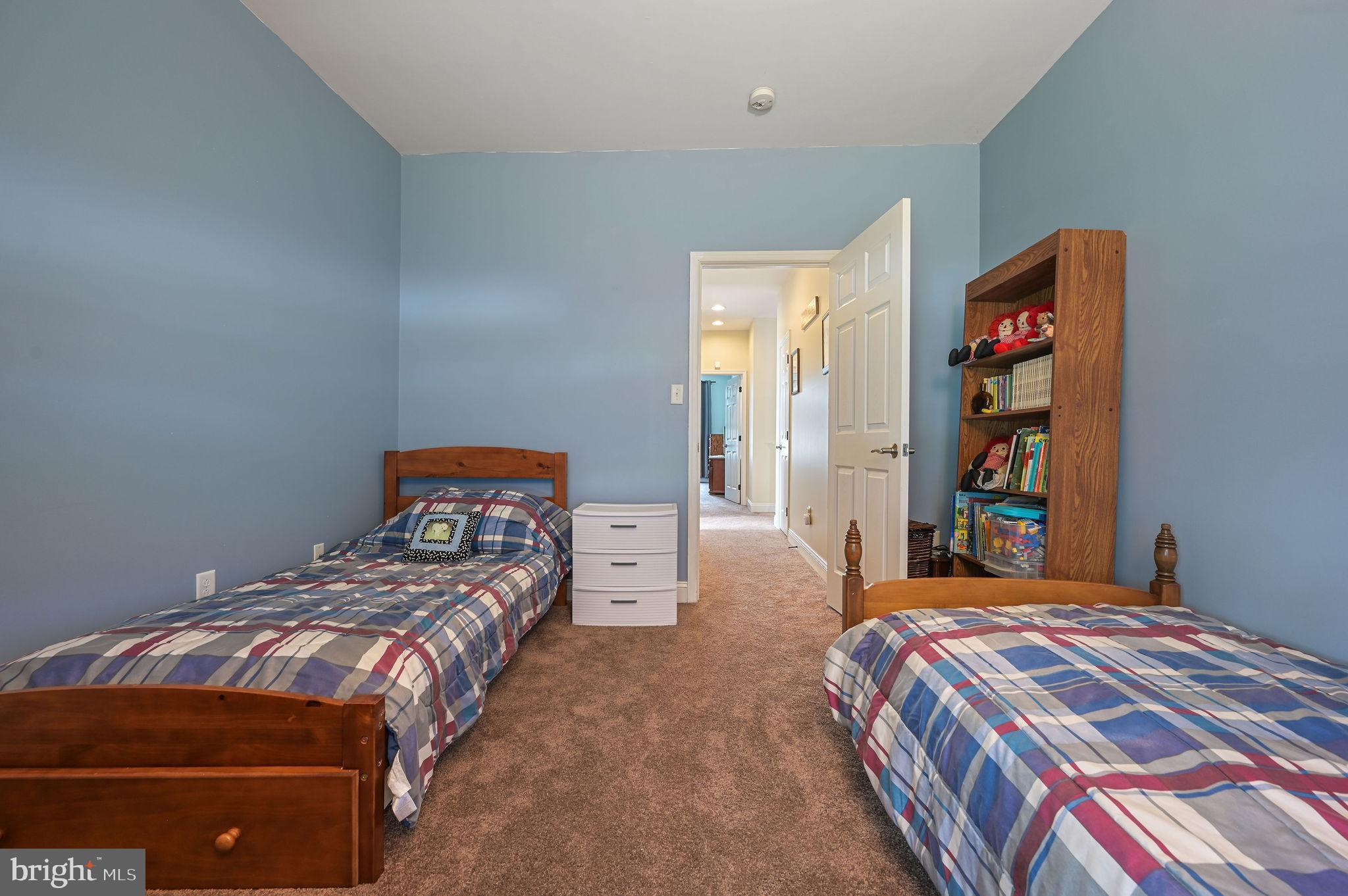 ESTS AT WEST SHORE - Residential