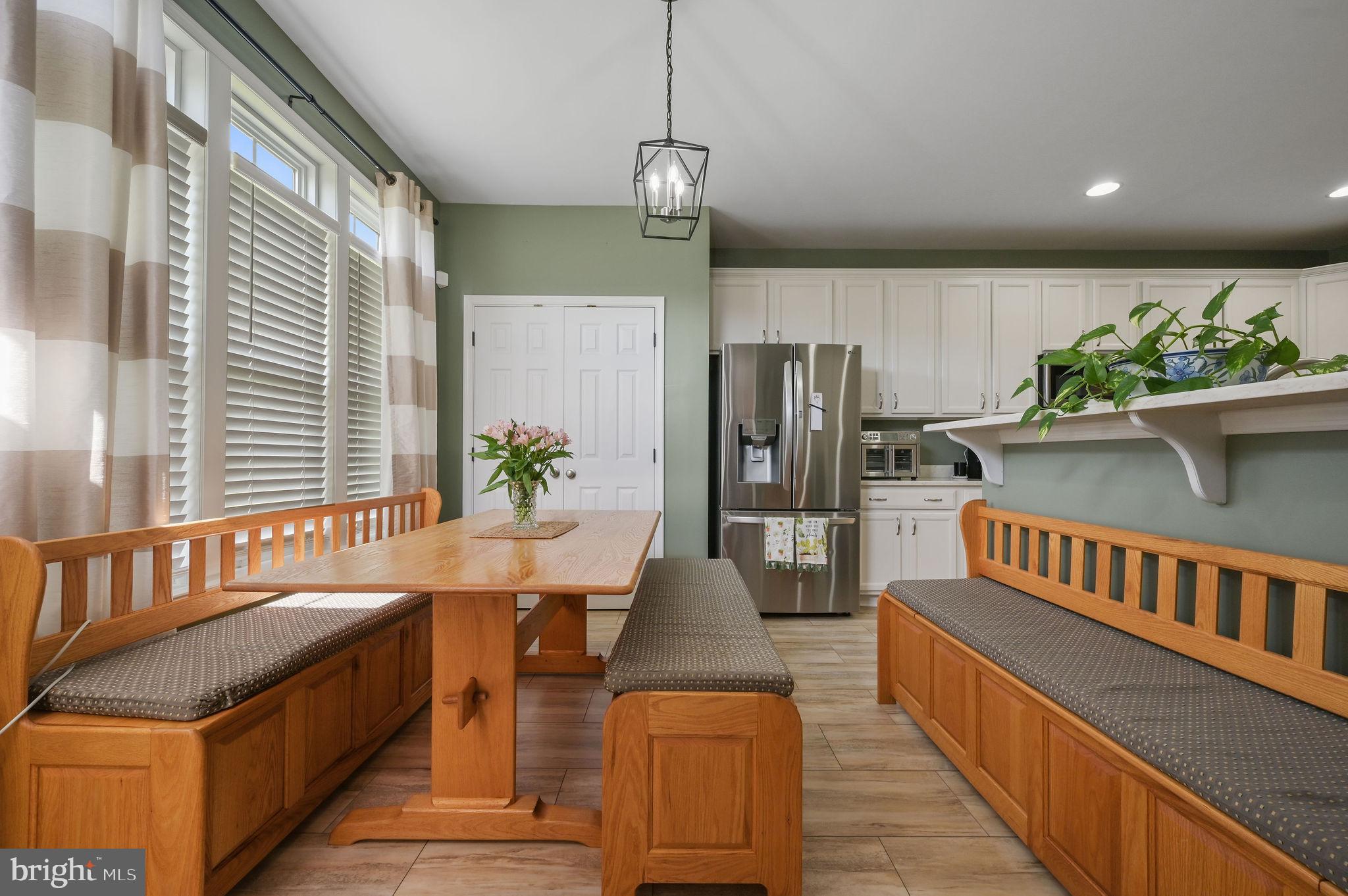 ESTS AT WEST SHORE - Residential