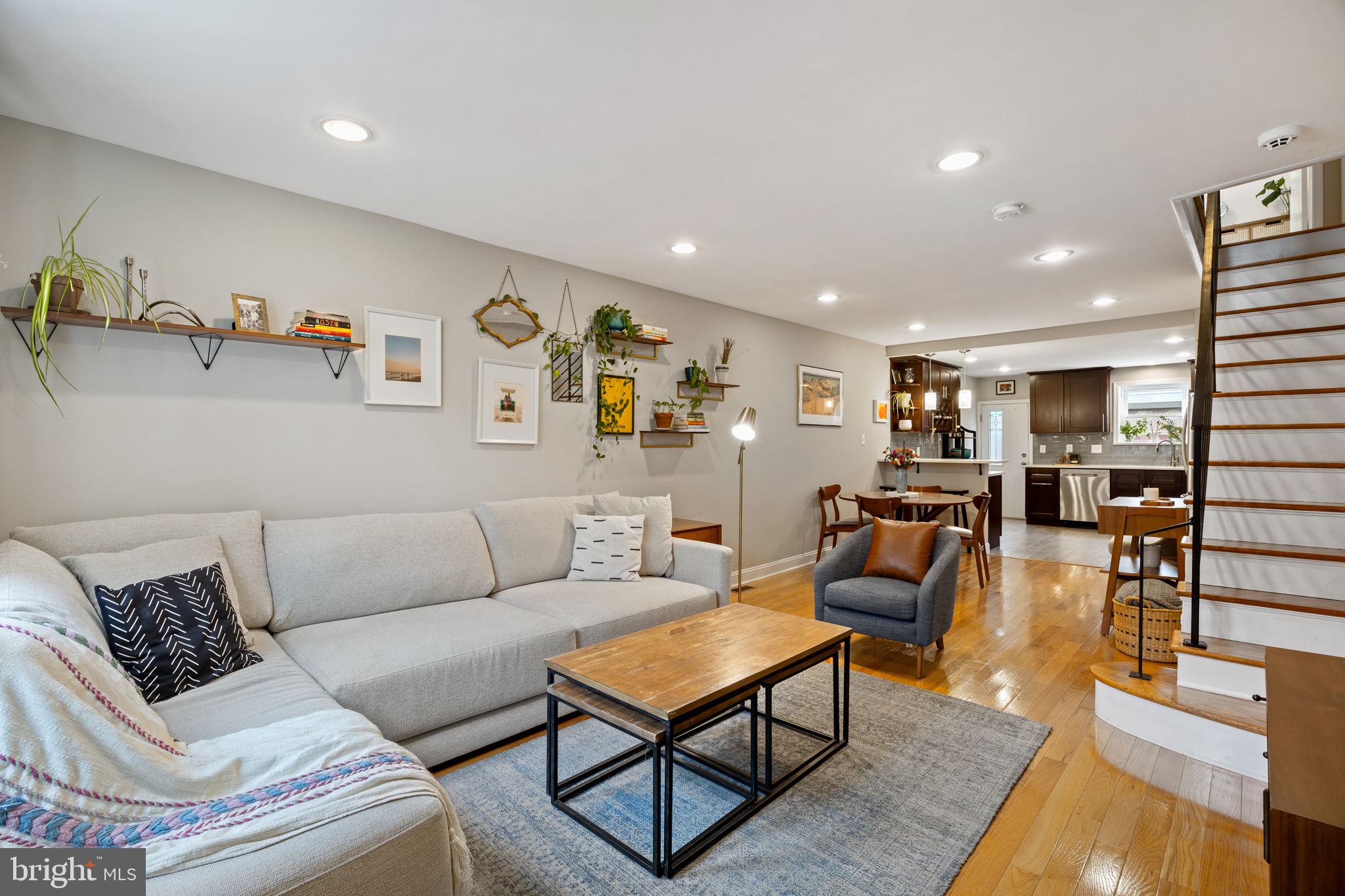 1928 S ISEMINGER STREET