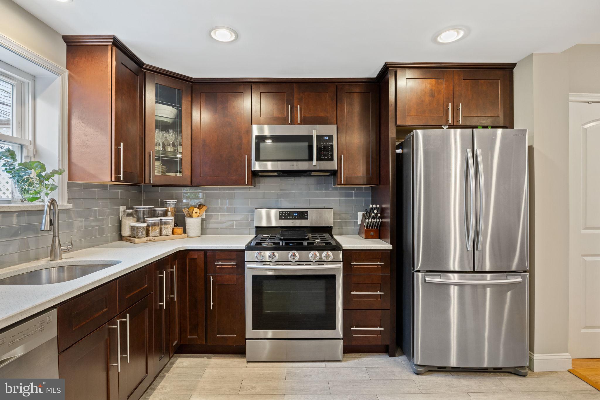 1928 S ISEMINGER STREET