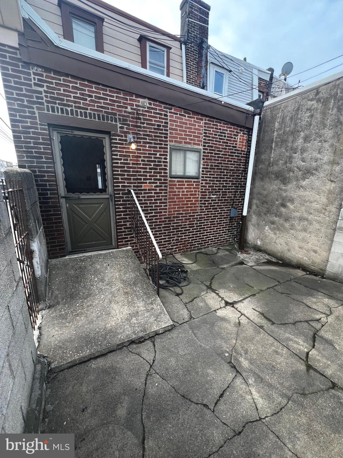 WHITMAN - Residential