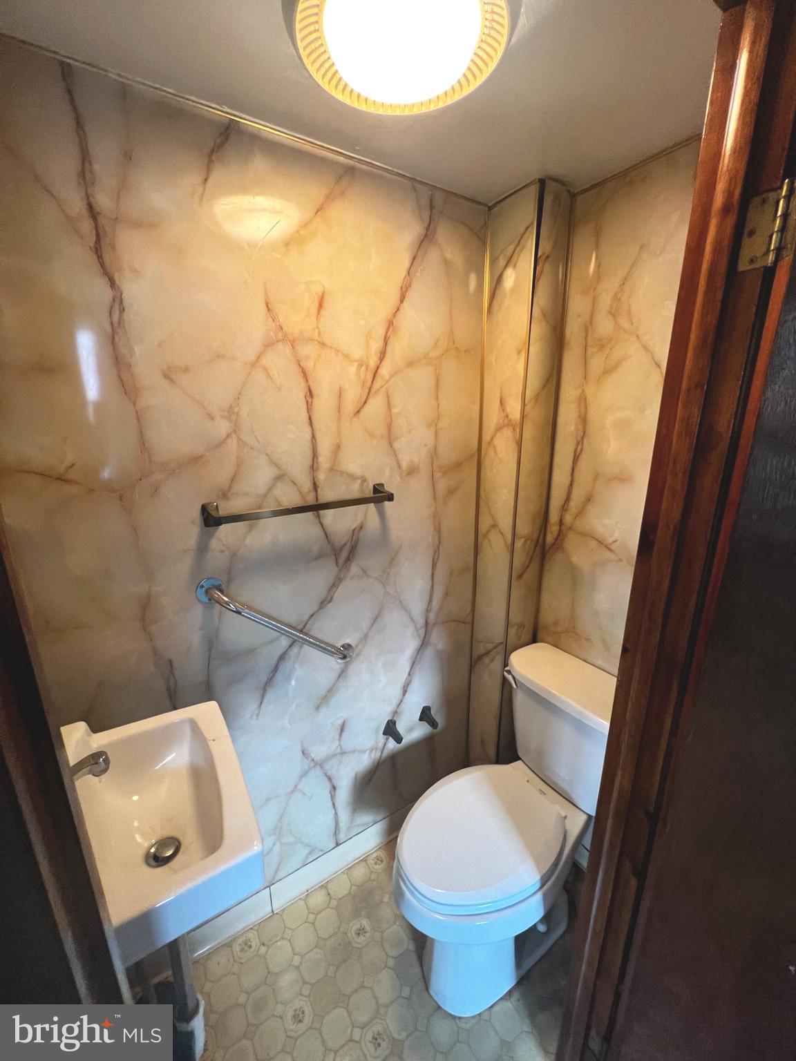 WHITMAN - Residential