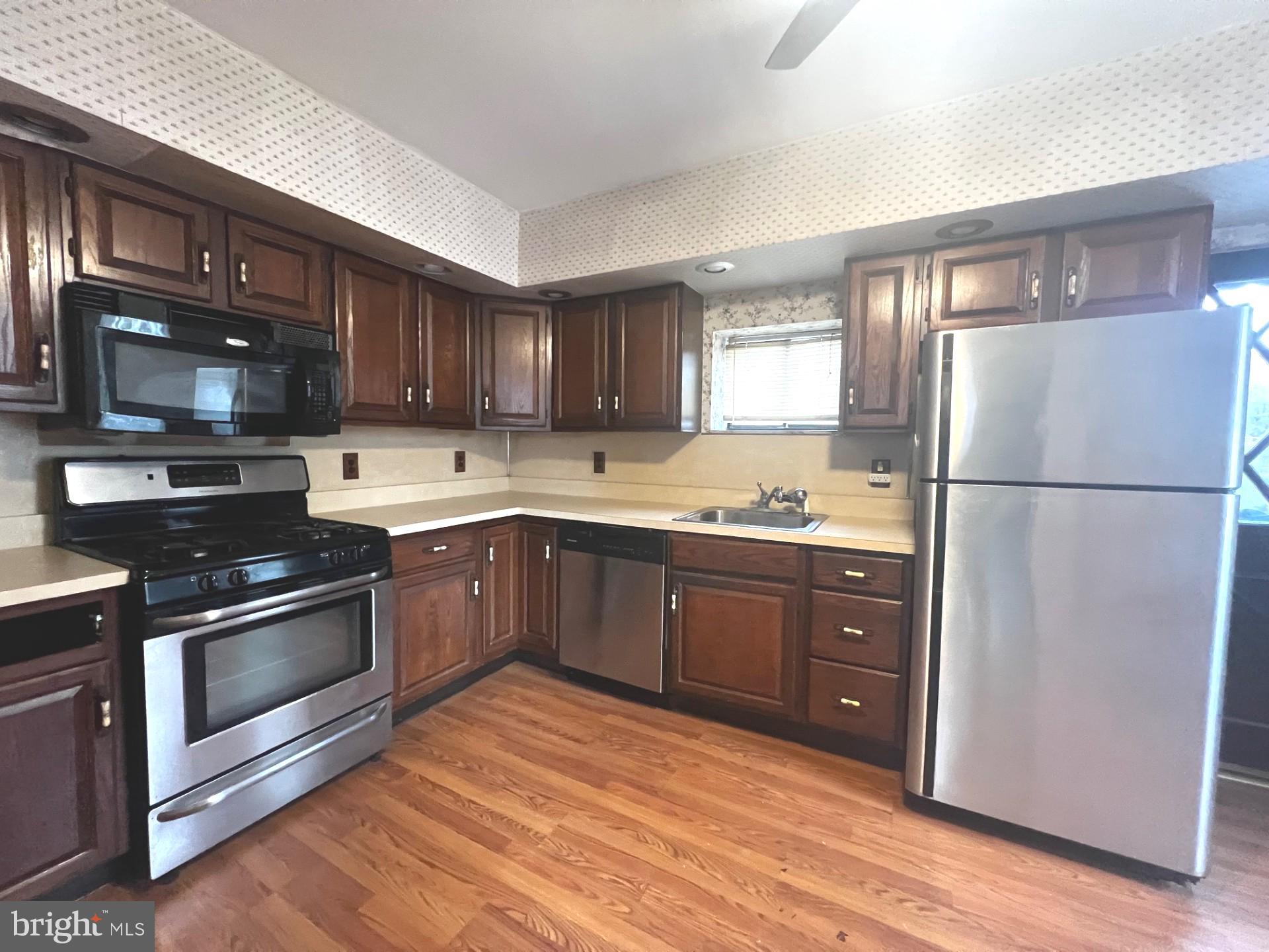 WHITMAN - Residential