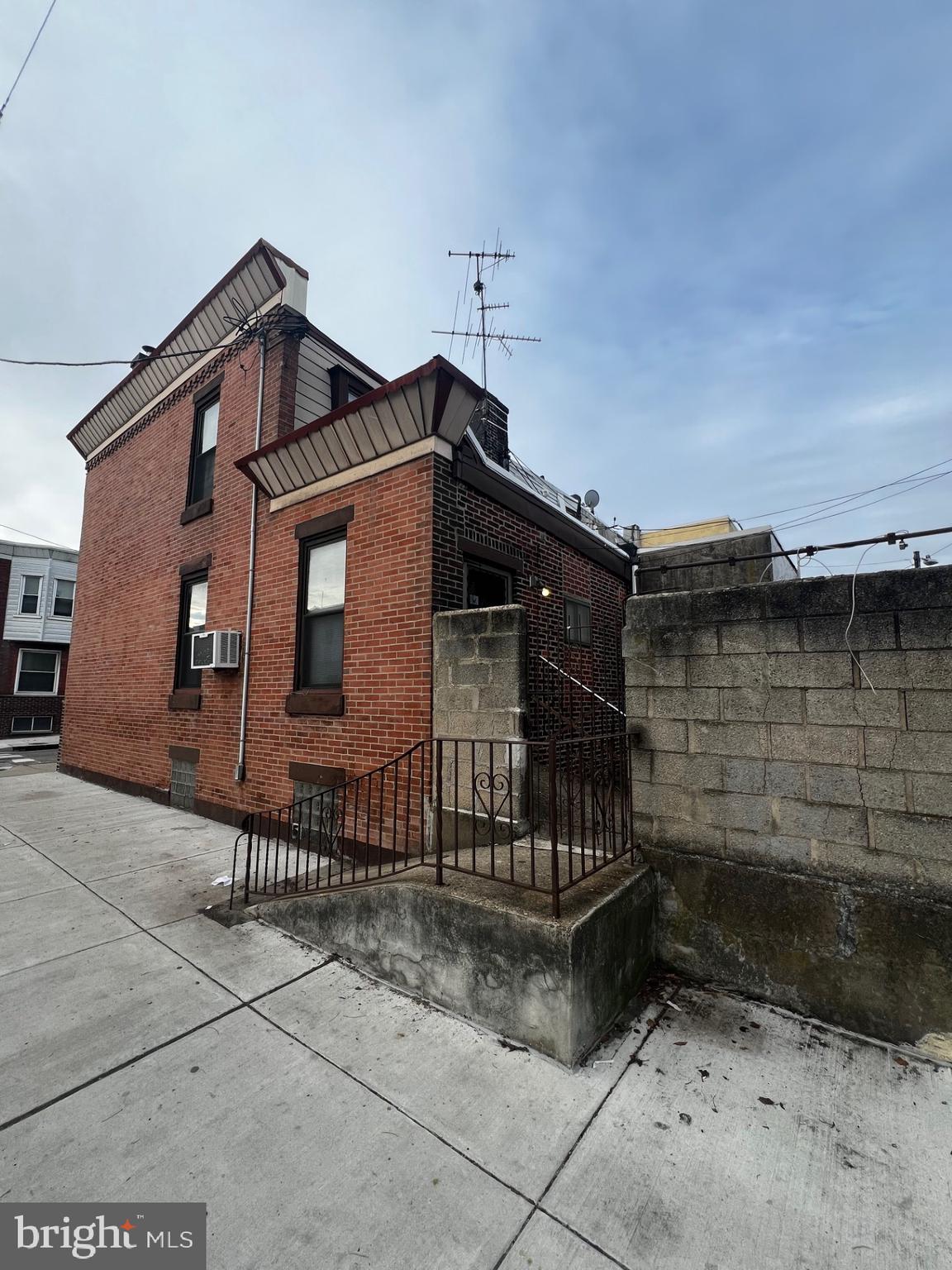 WHITMAN - Residential