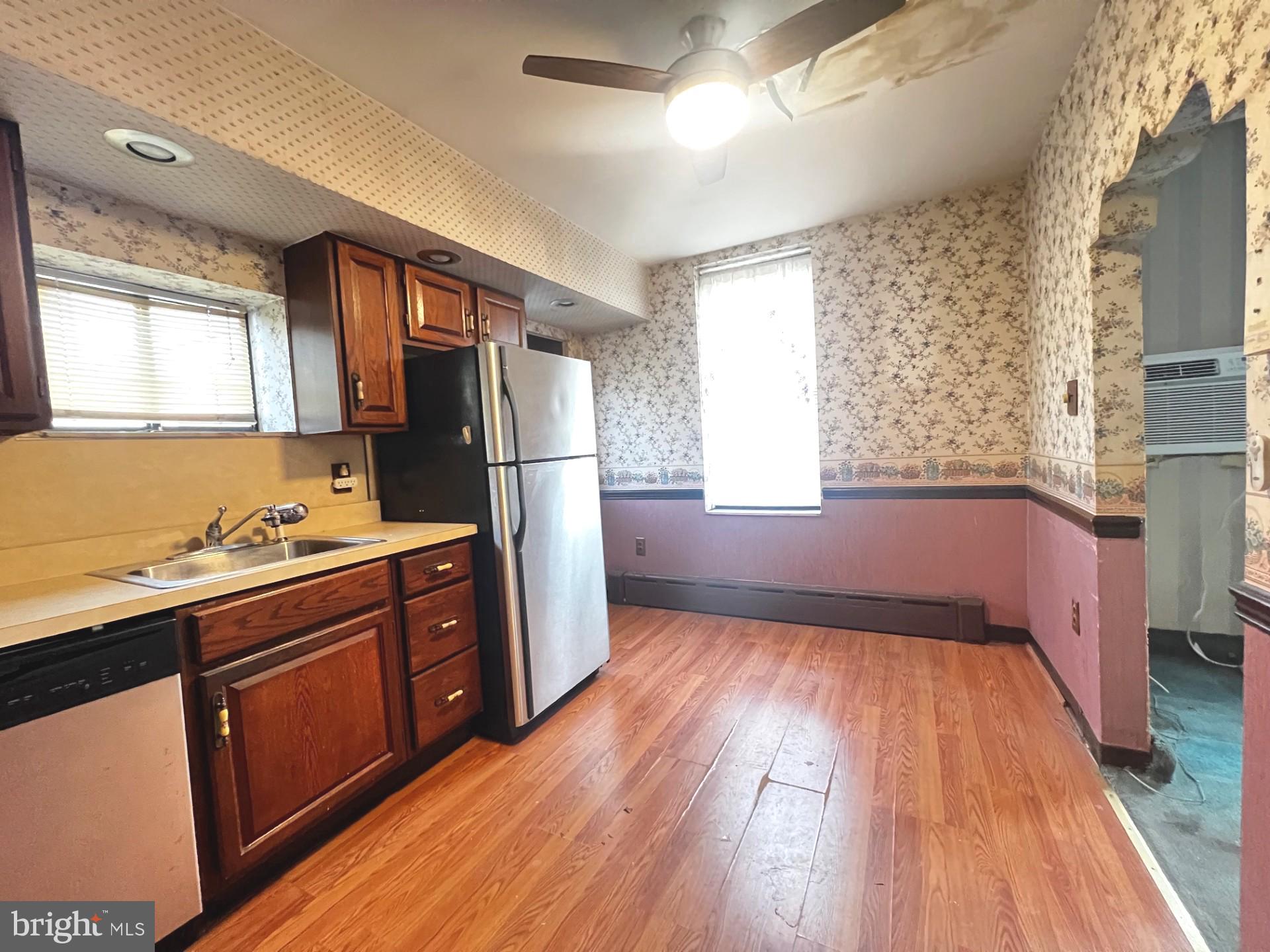 WHITMAN - Residential