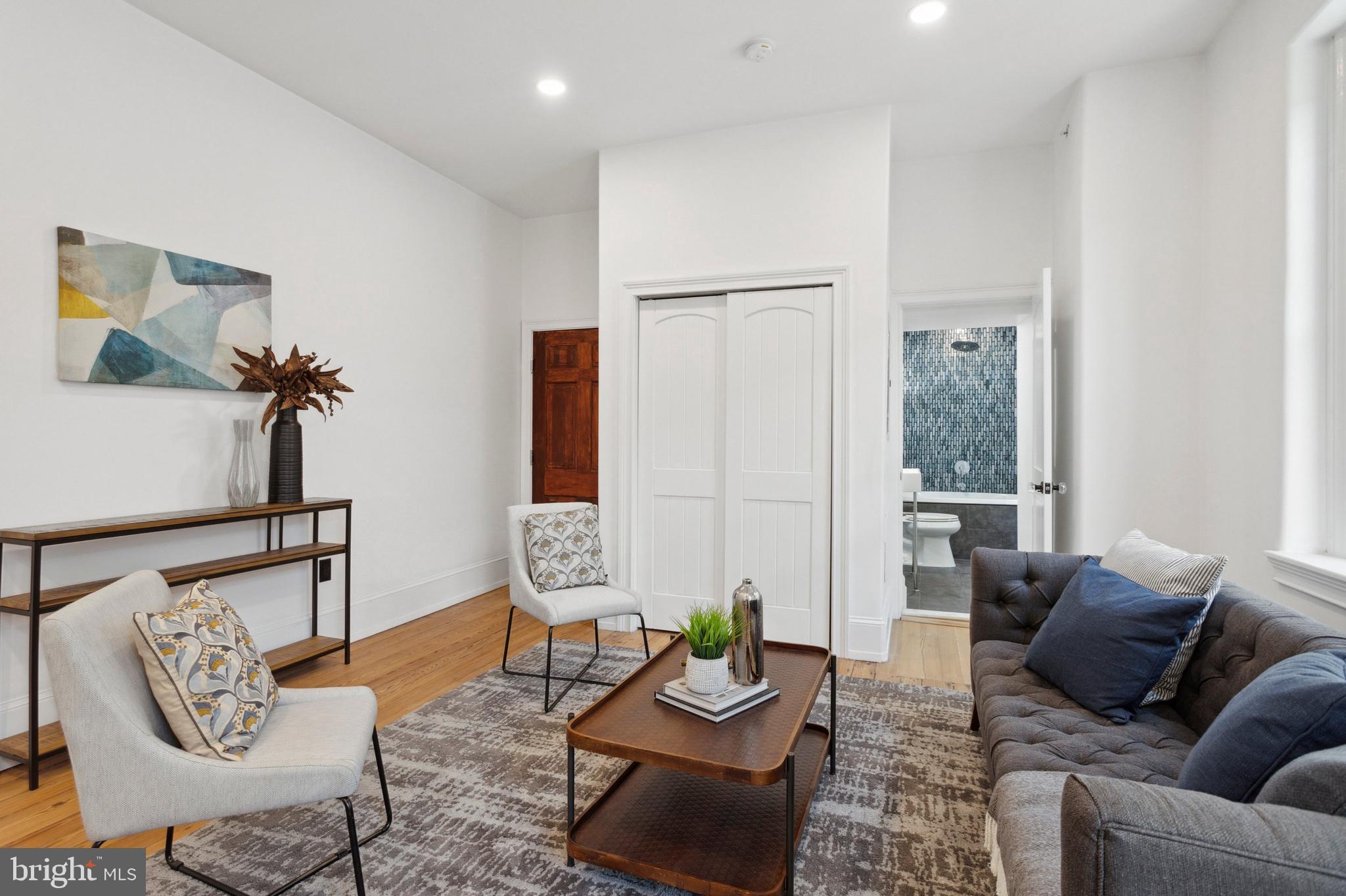 RITTENHOUSE SQUARE - Residential