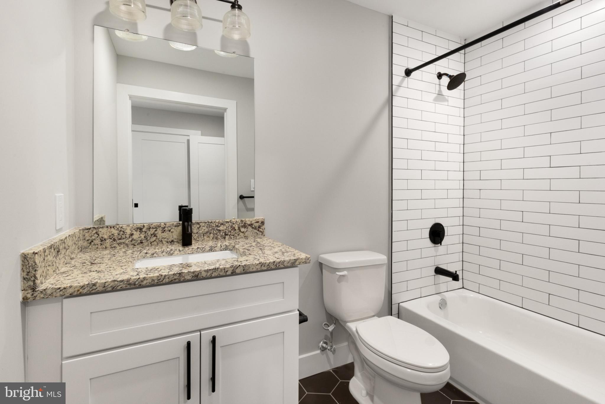 EAST KENSINGTON - Residential Lease