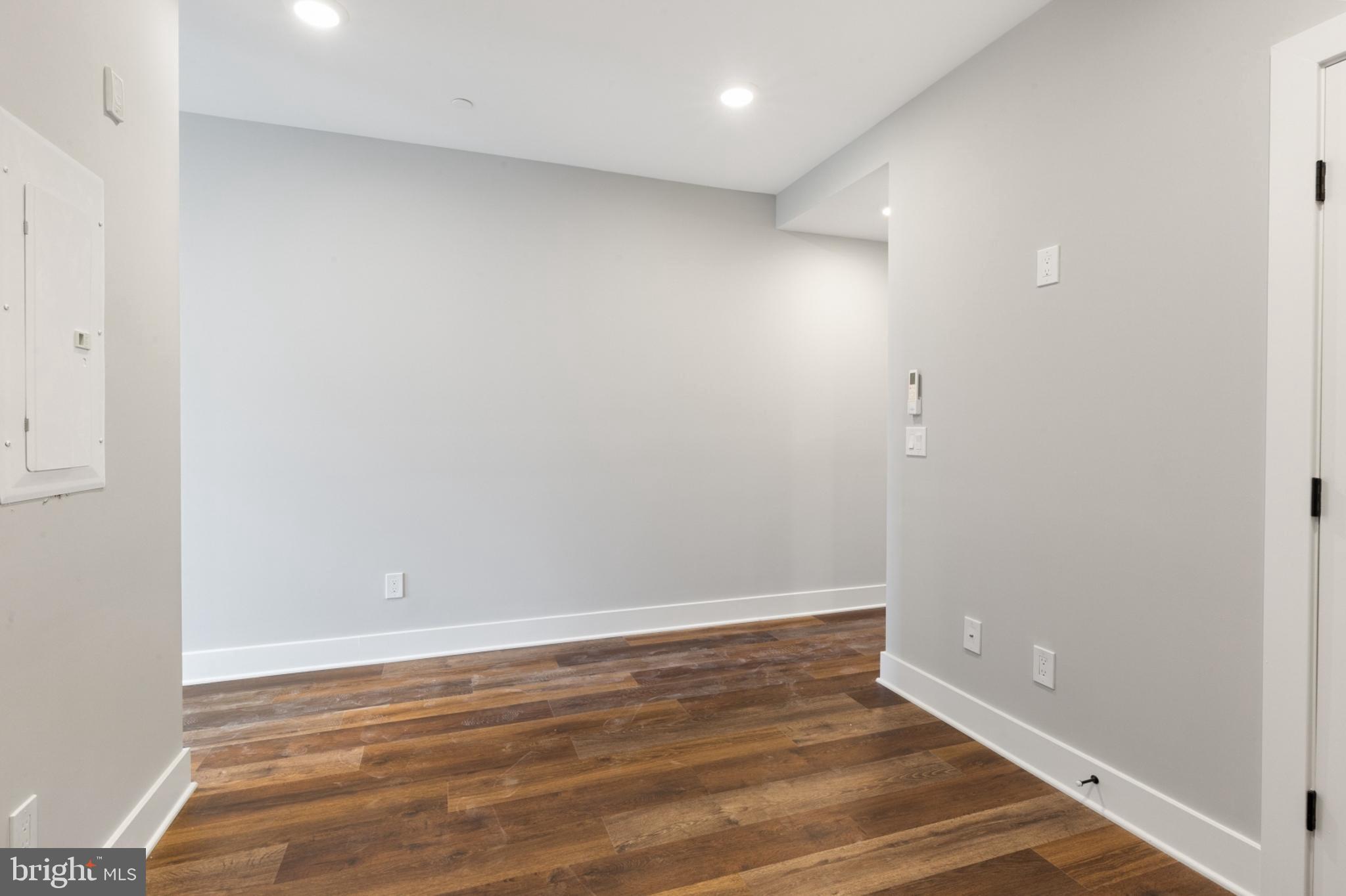 EAST KENSINGTON - Residential Lease