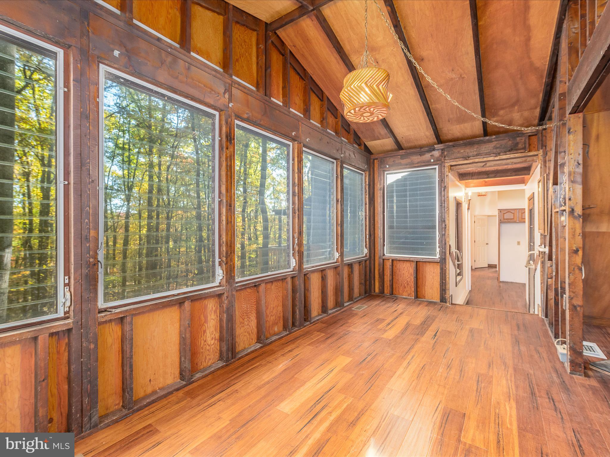 HAPPY VALLEY RETREAT - Residential