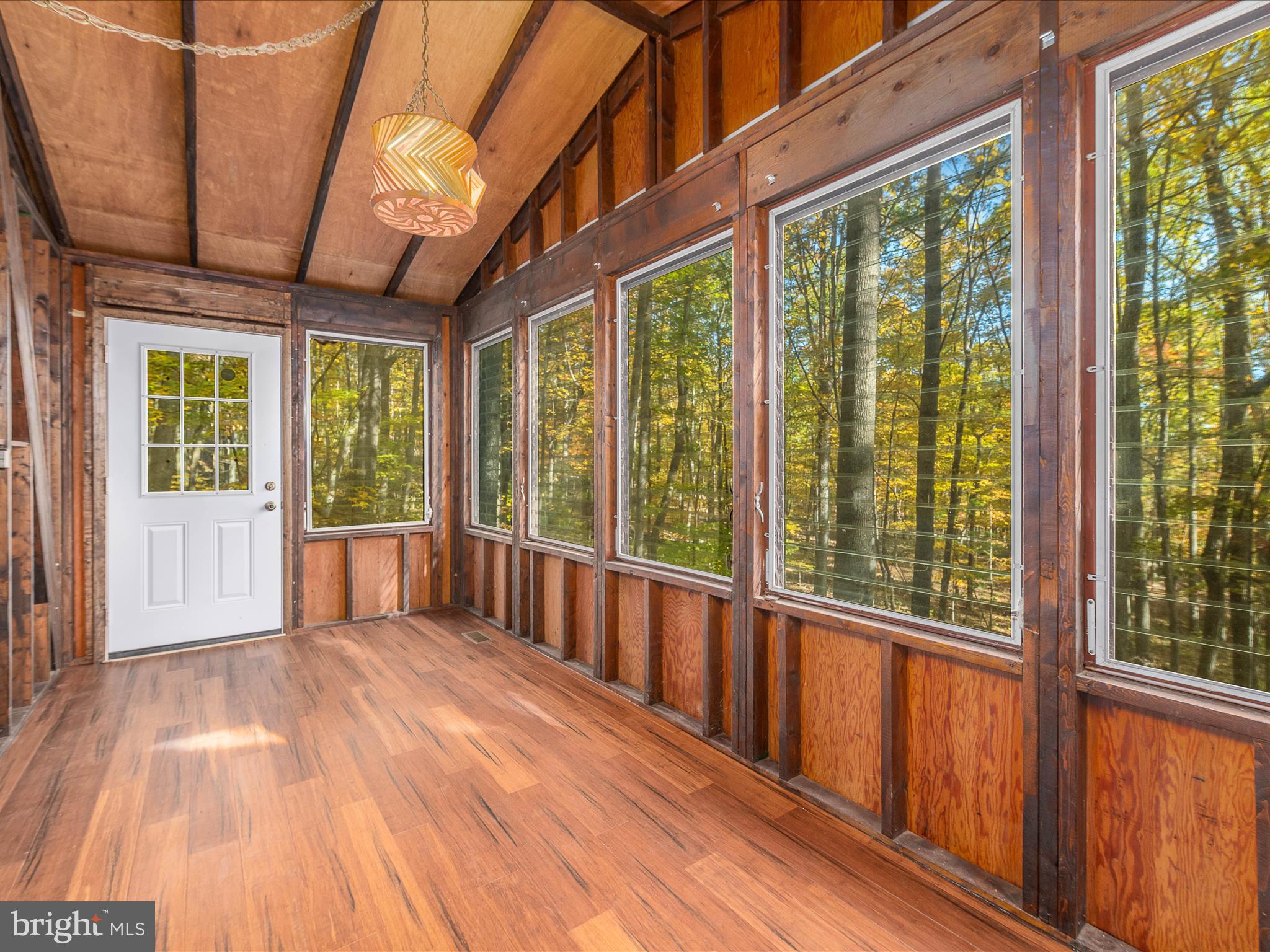 HAPPY VALLEY RETREAT - Residential