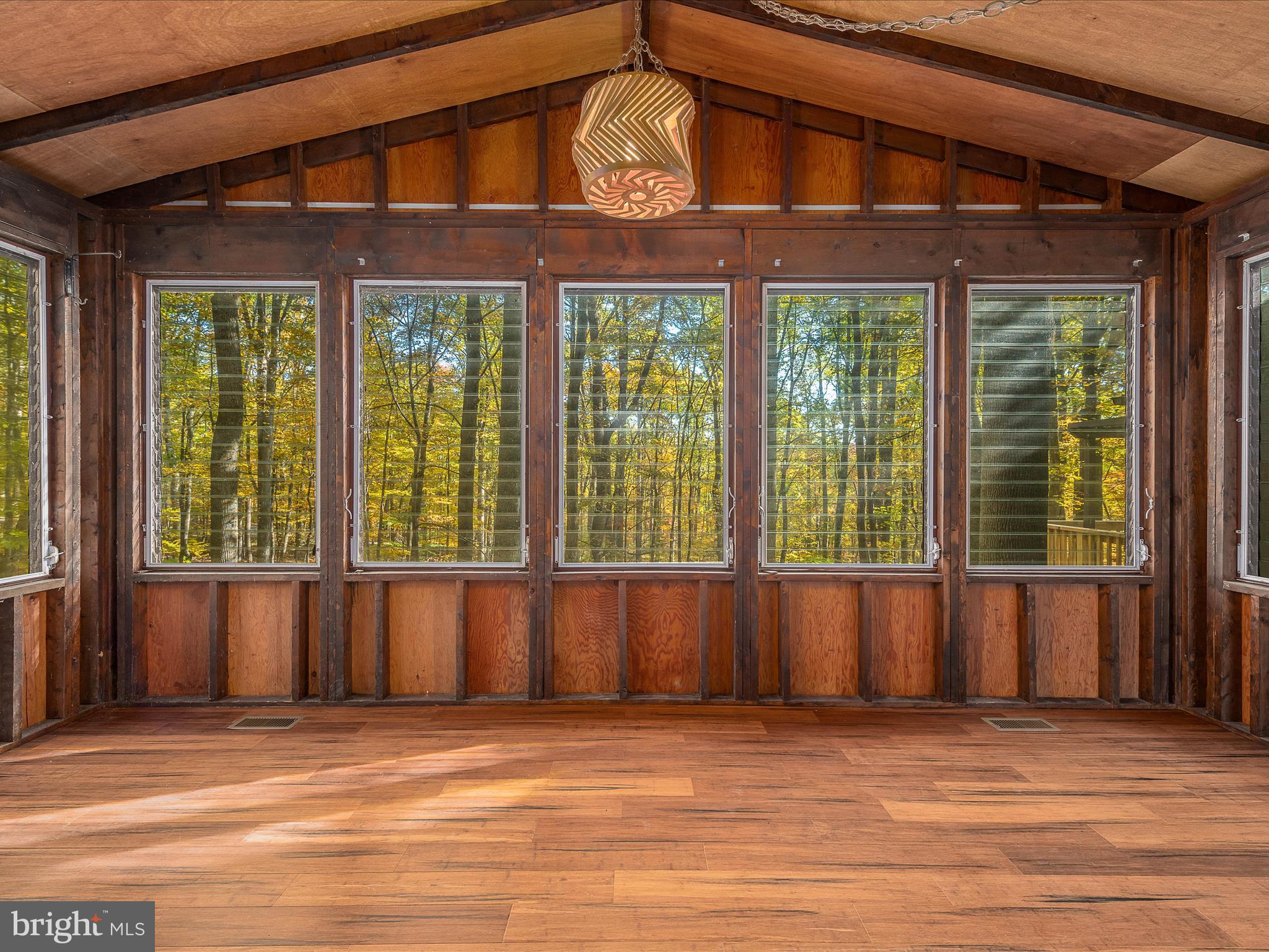 HAPPY VALLEY RETREAT - Residential