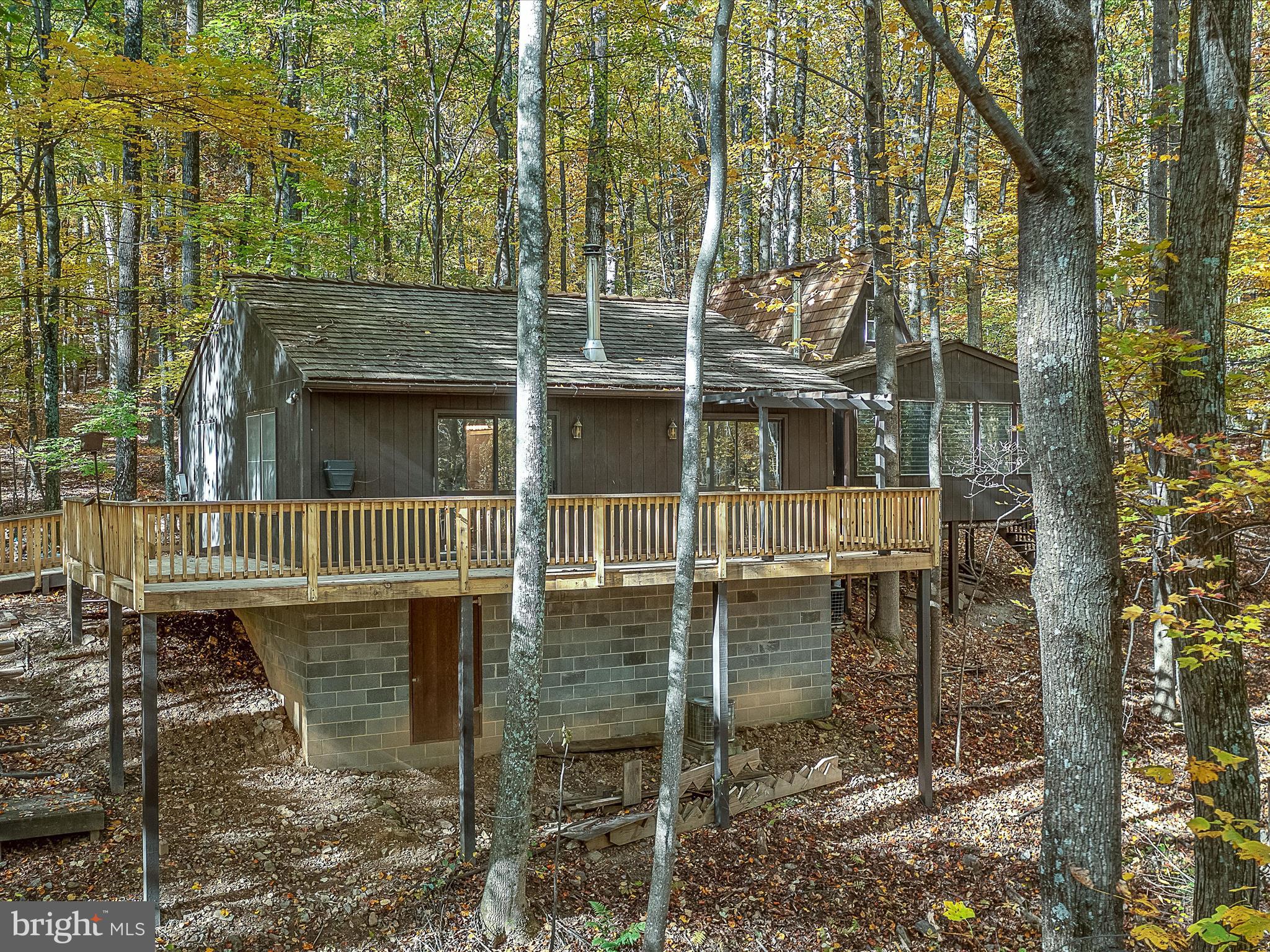 HAPPY VALLEY RETREAT - Residential