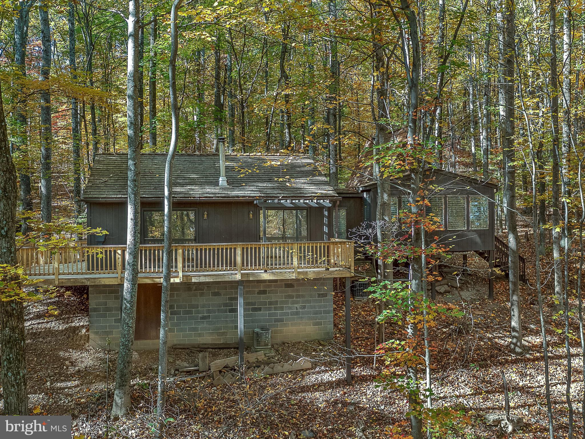 HAPPY VALLEY RETREAT - Residential