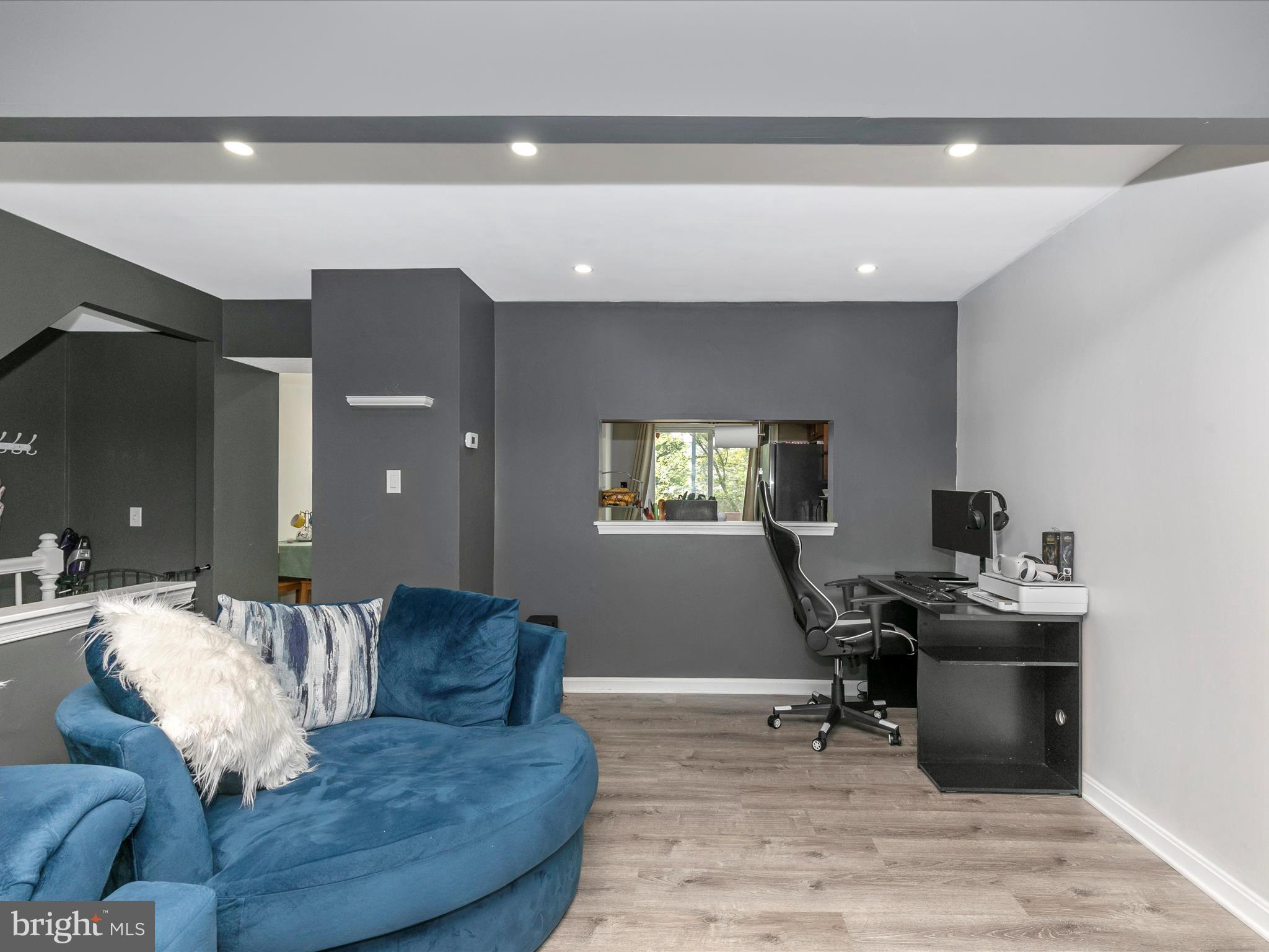 ROBIN MEADOWS - Residential