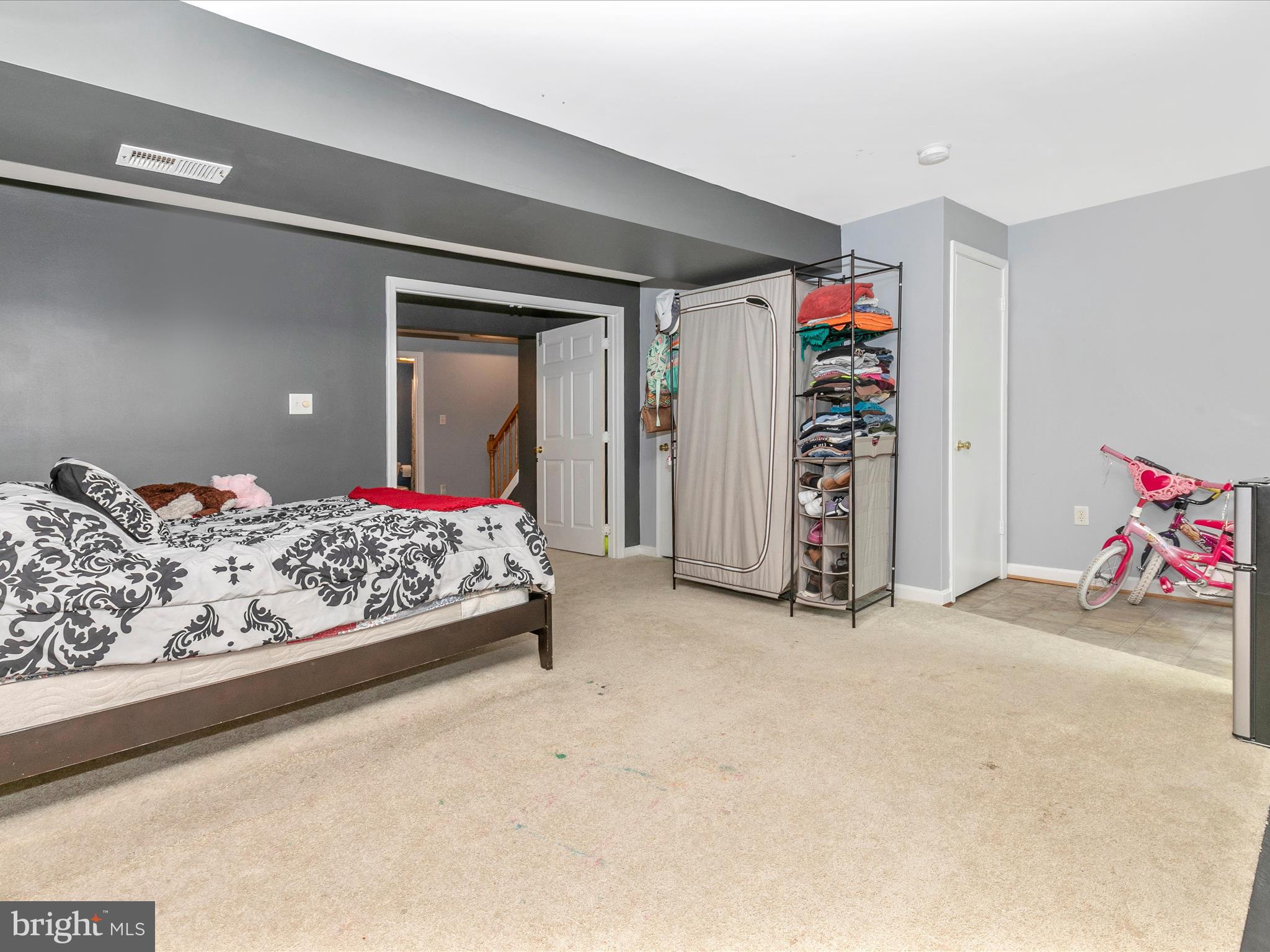 ROBIN MEADOWS - Residential