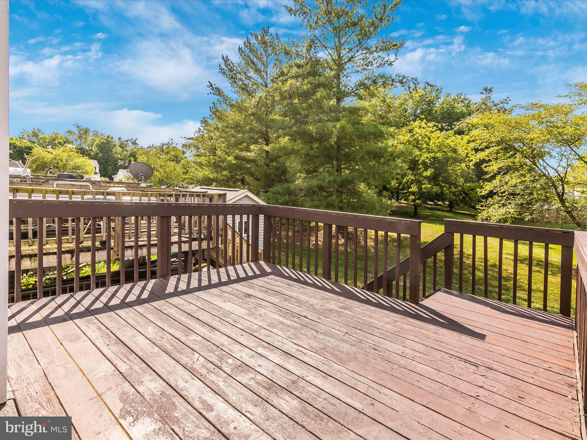 ROBIN MEADOWS - Residential