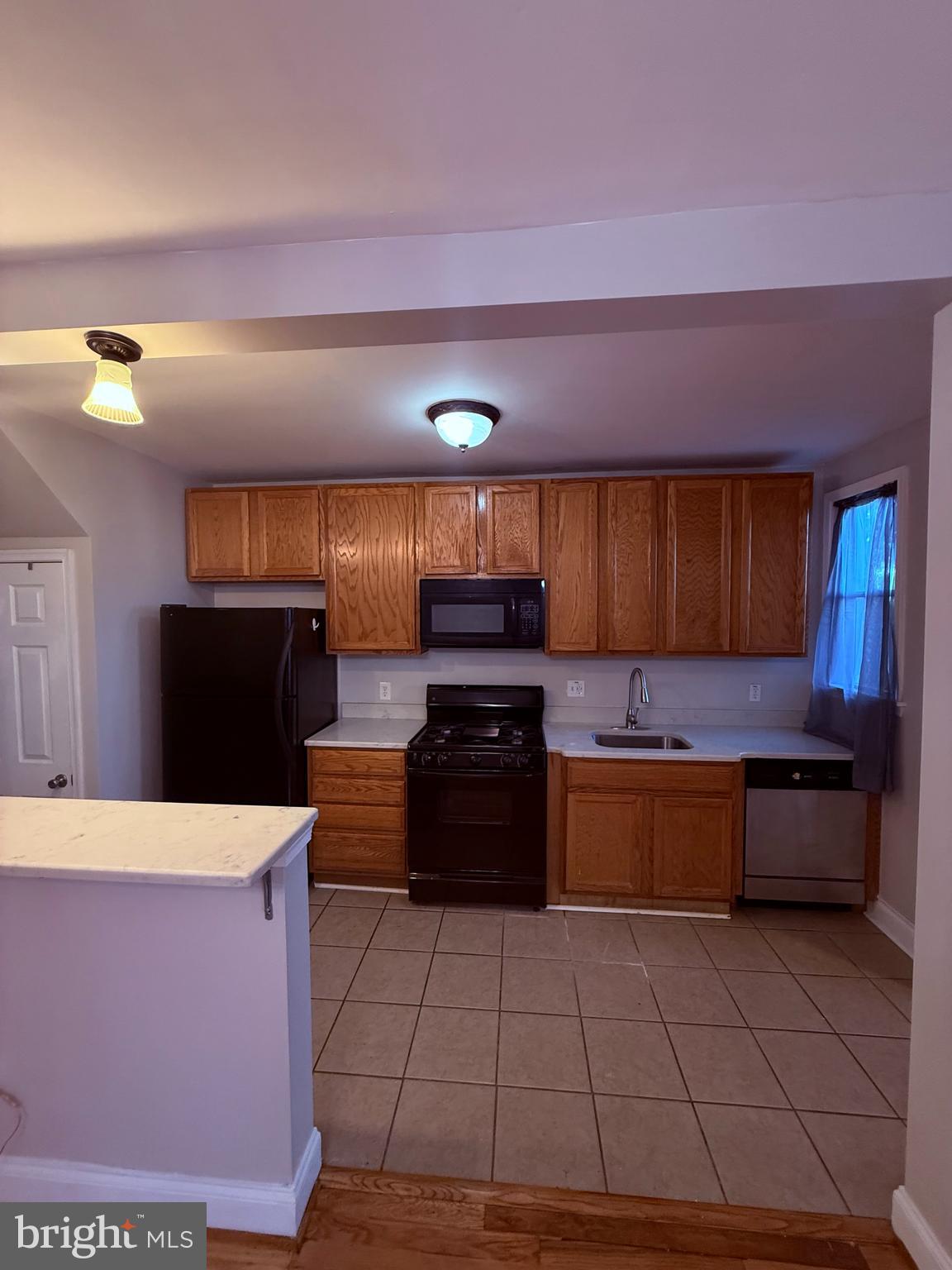 WAVERLY - Residential Lease