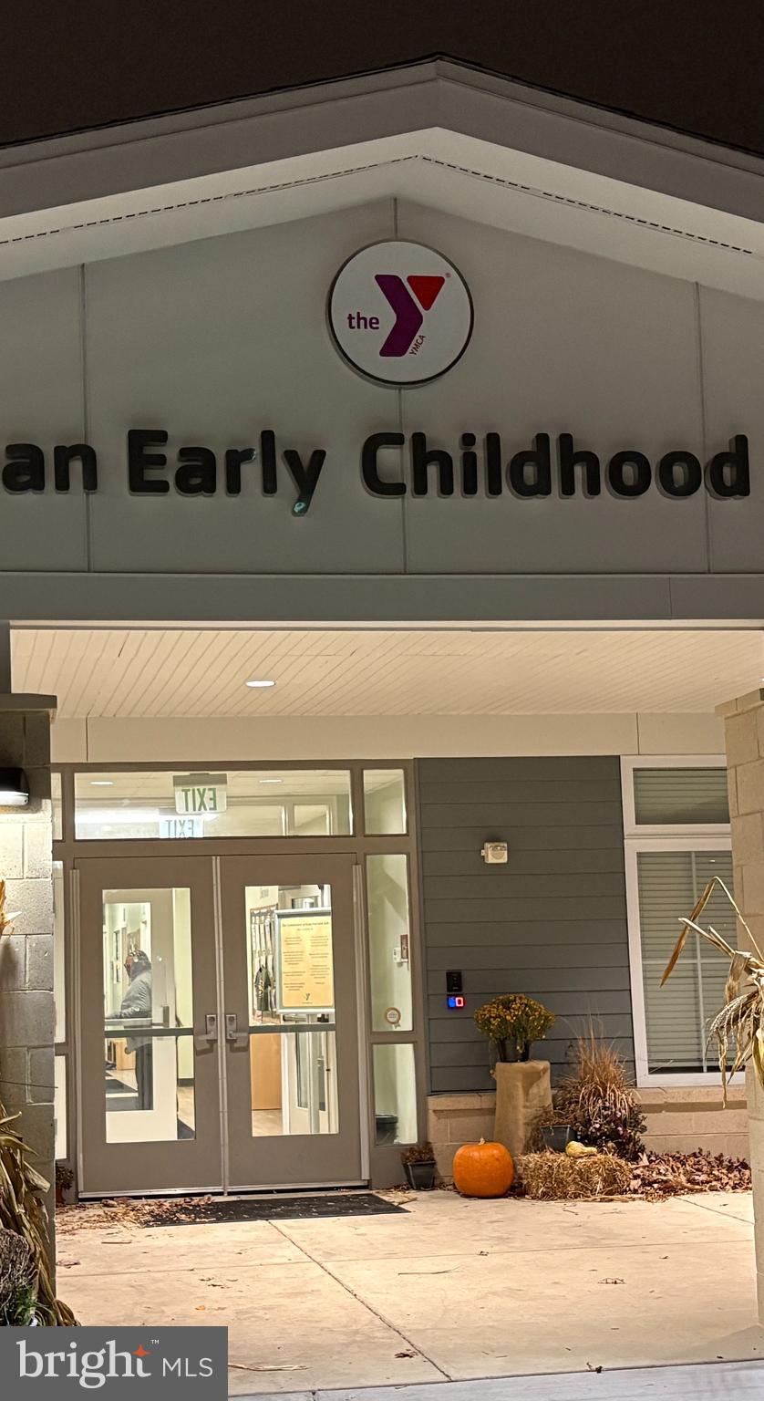 WAVERLY - Residential Lease