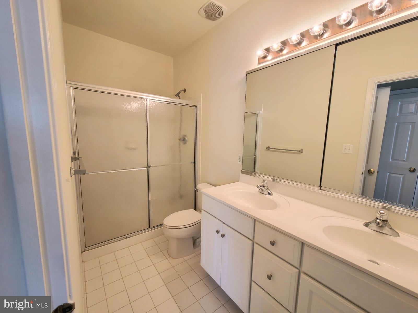 SOUTH RIDING - Residential Lease