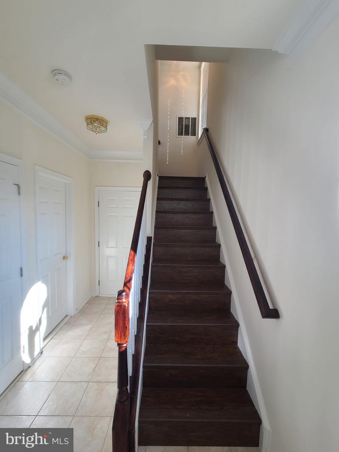 SOUTH RIDING - Residential Lease