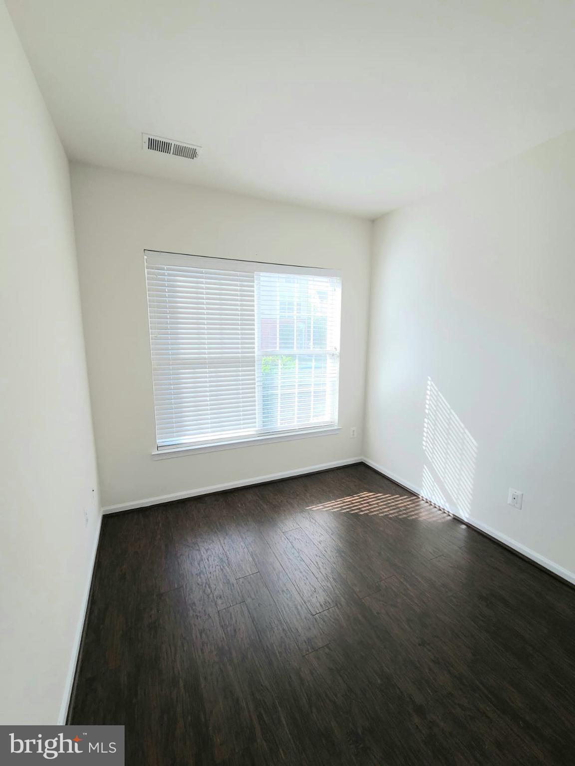 SOUTH RIDING - Residential Lease