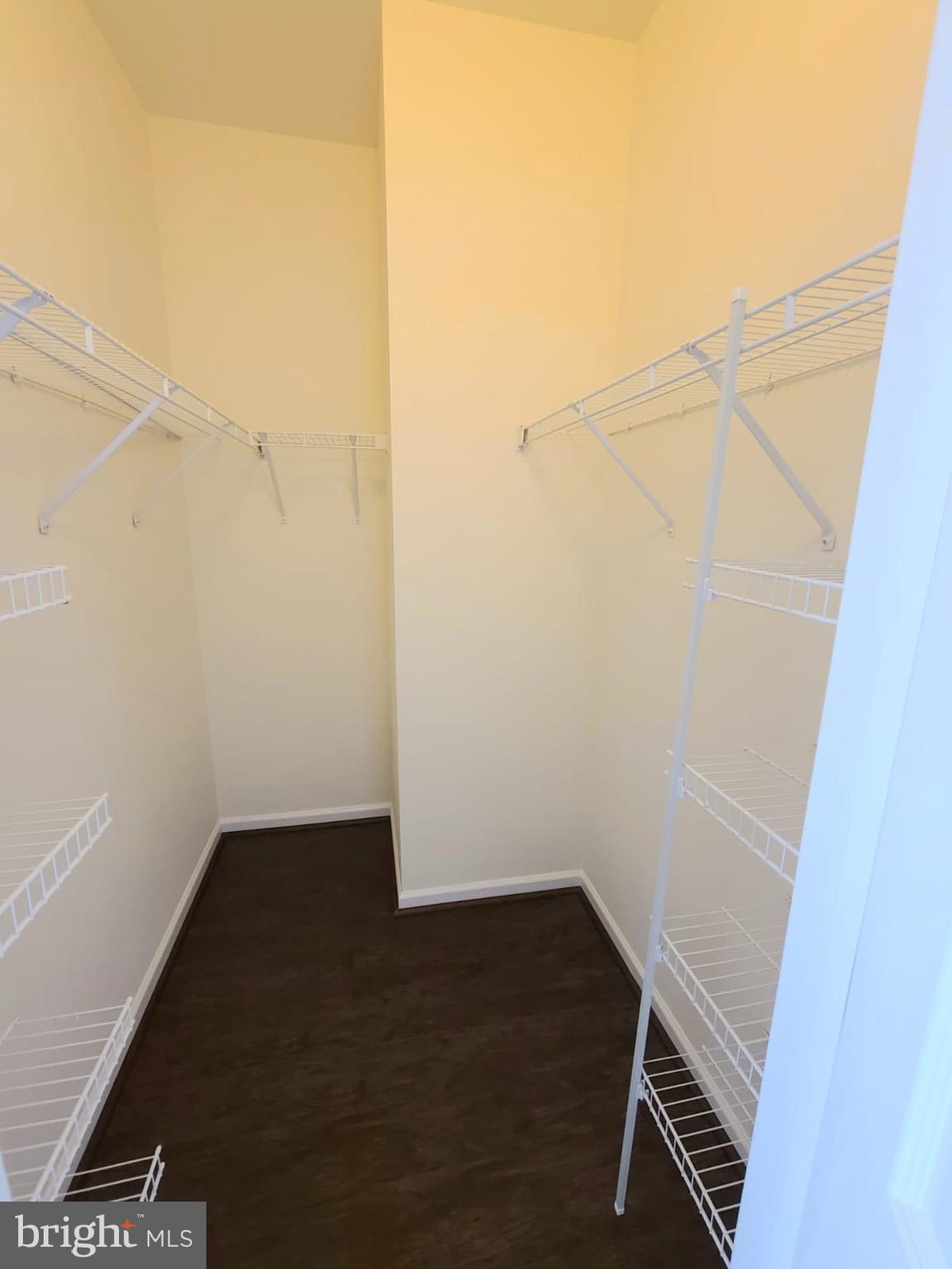 SOUTH RIDING - Residential Lease