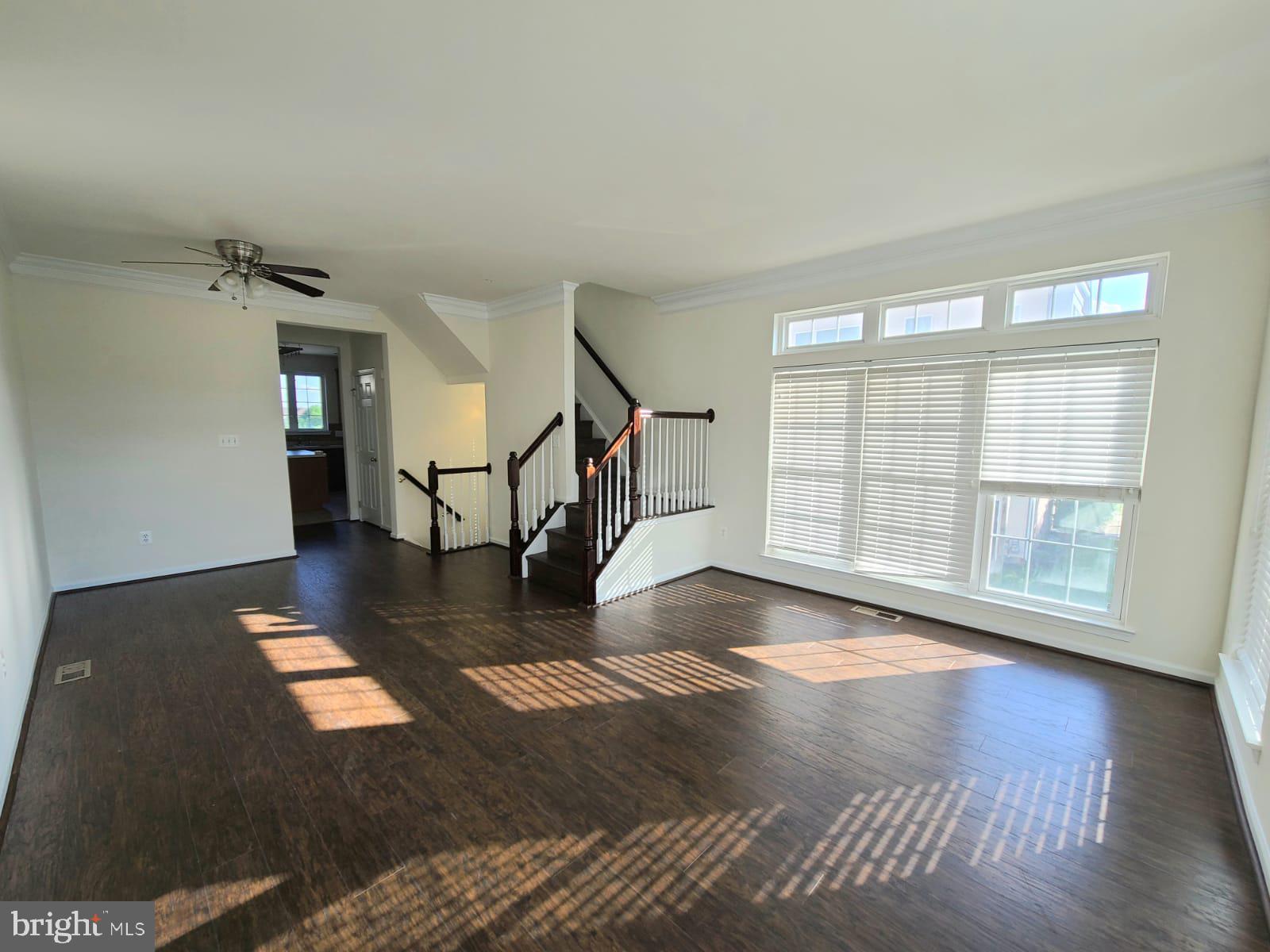 SOUTH RIDING - Residential Lease