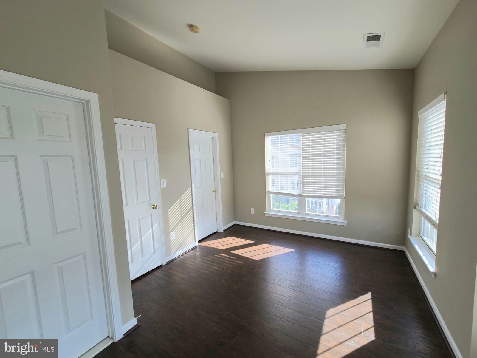 SOUTH RIDING - Residential Lease