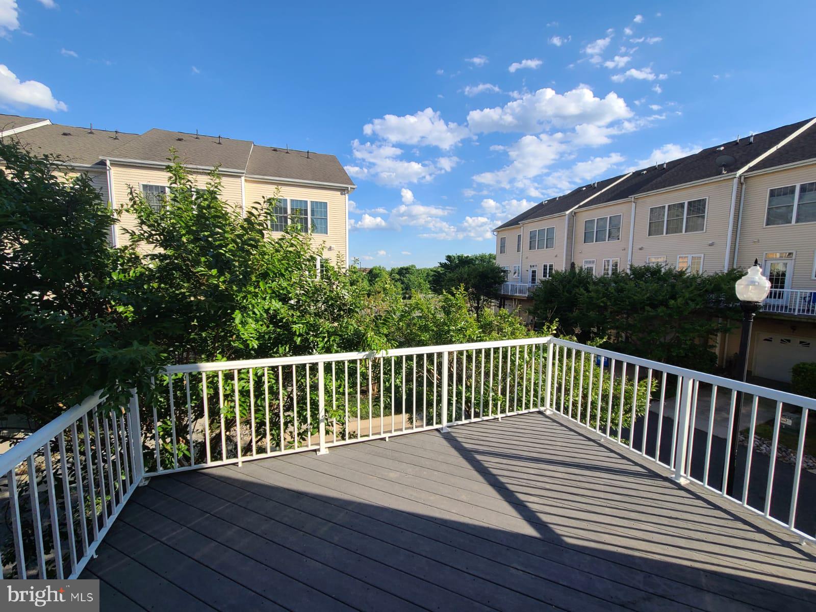 SOUTH RIDING - Residential Lease