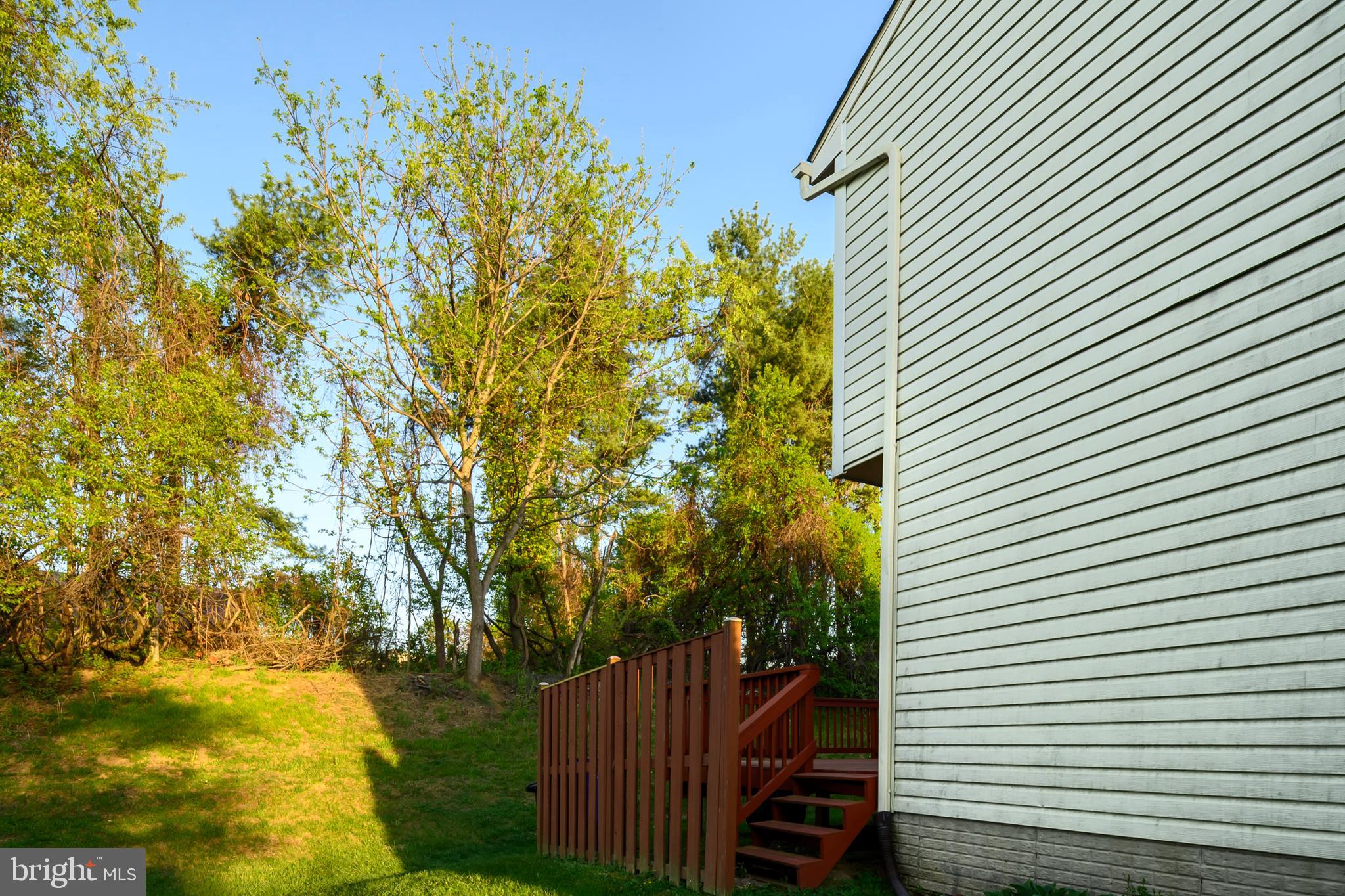 7951 BRIGHTMEADOW COURT