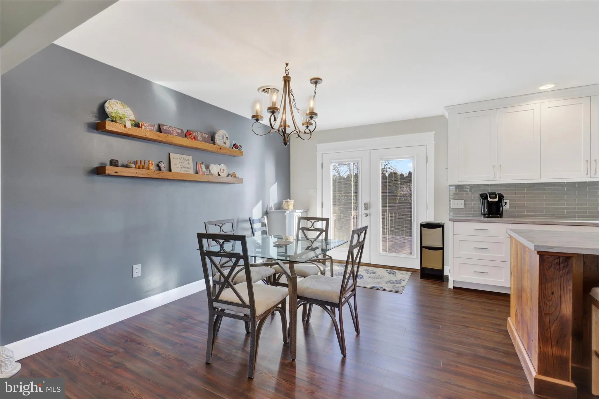 Shippensburg, Pennsylvania 17257, United States, 4 Bedrooms Bedrooms, ,2 BathroomsBathrooms,Residential,Pending,26875