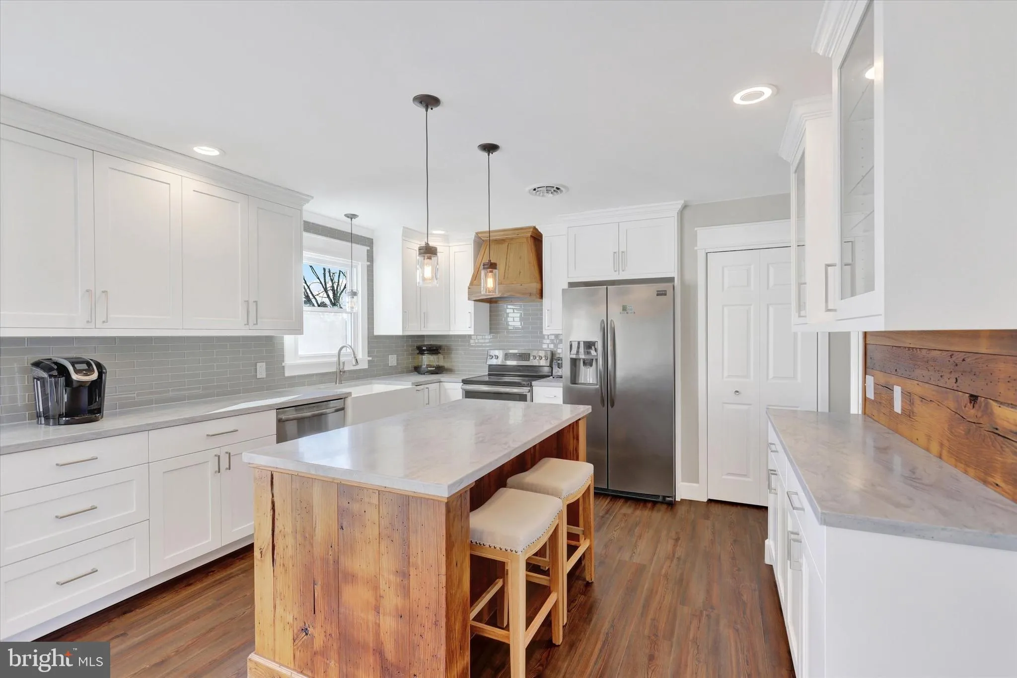 Shippensburg, Pennsylvania 17257, United States, 4 Bedrooms Bedrooms, ,2 BathroomsBathrooms,Residential,Pending,26875