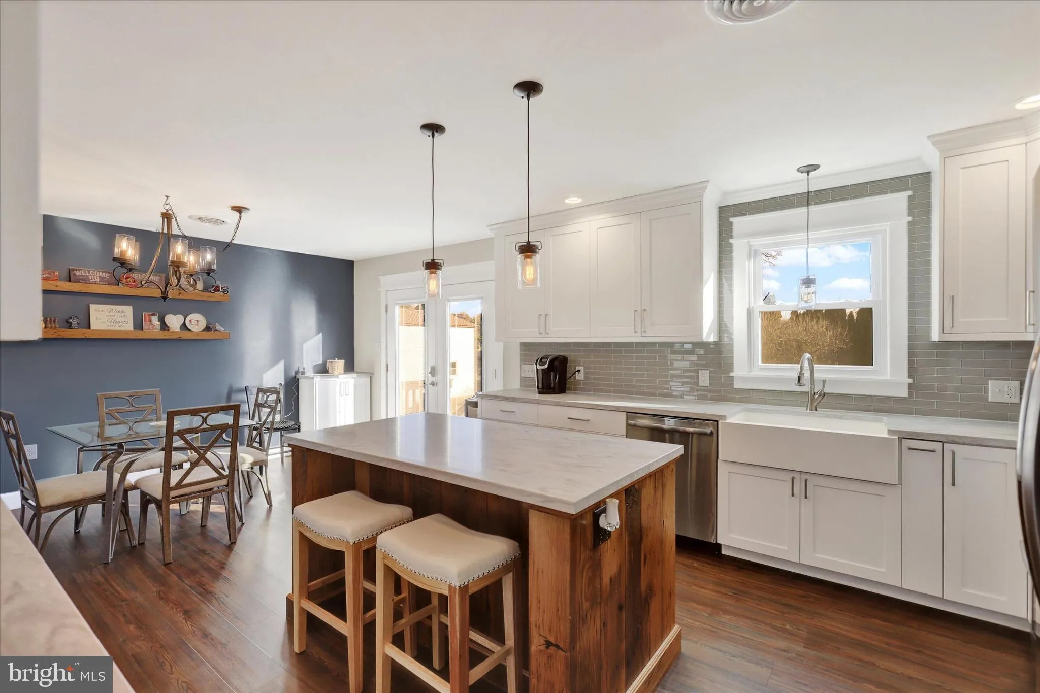 Shippensburg, Pennsylvania 17257, United States, 4 Bedrooms Bedrooms, ,2 BathroomsBathrooms,Residential,Pending,26875