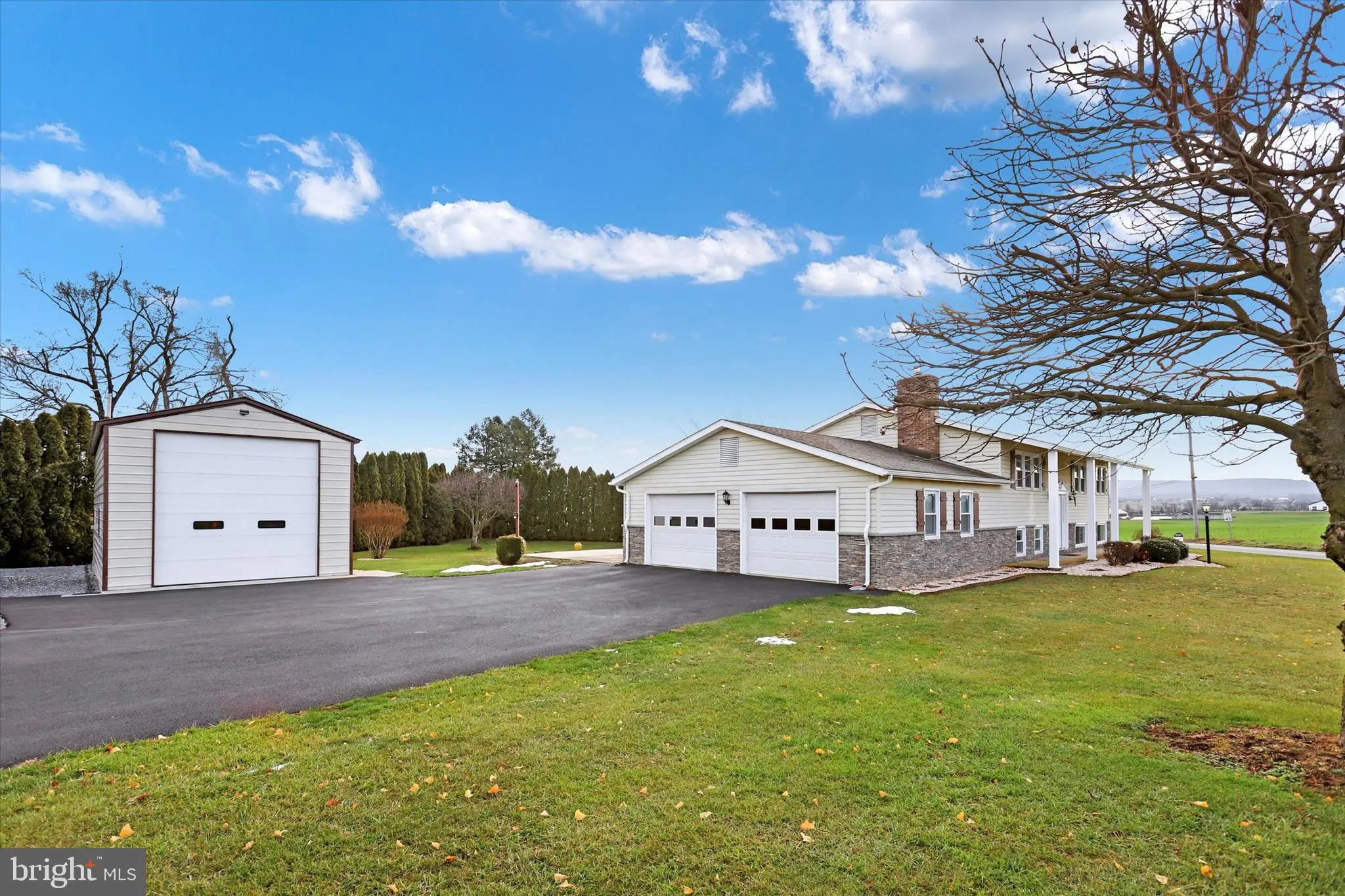 Shippensburg, Pennsylvania 17257, United States, 4 Bedrooms Bedrooms, ,2 BathroomsBathrooms,Residential,Pending,26875