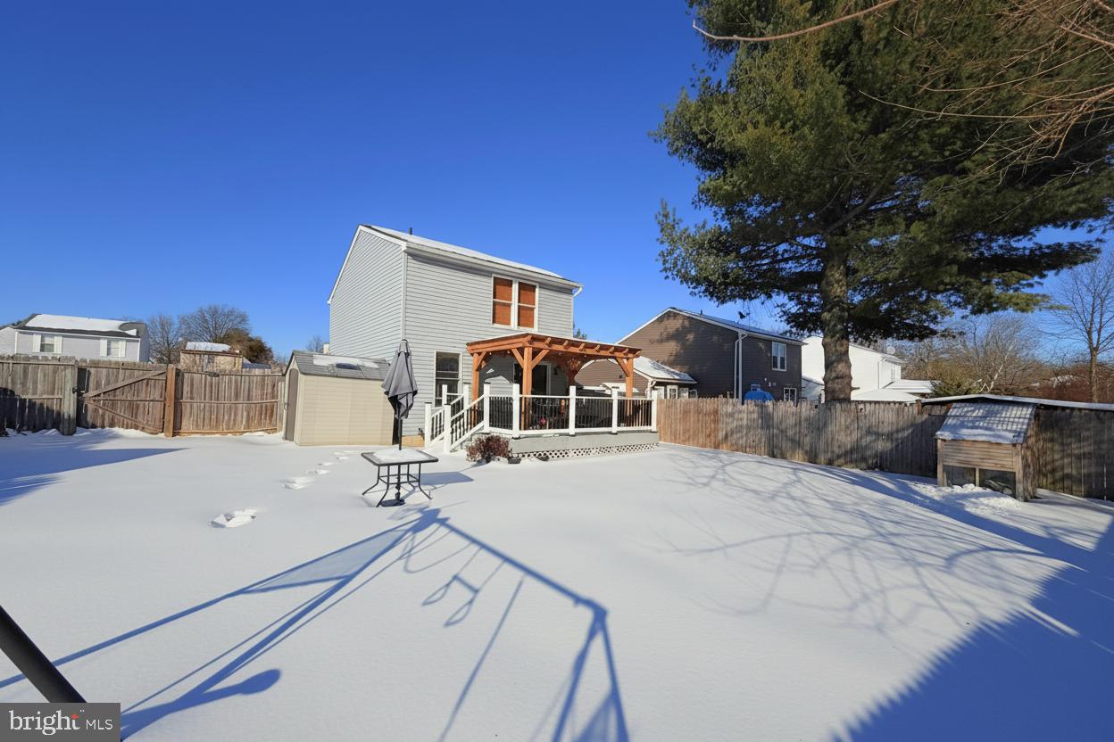 WILLOWCREST - Residential