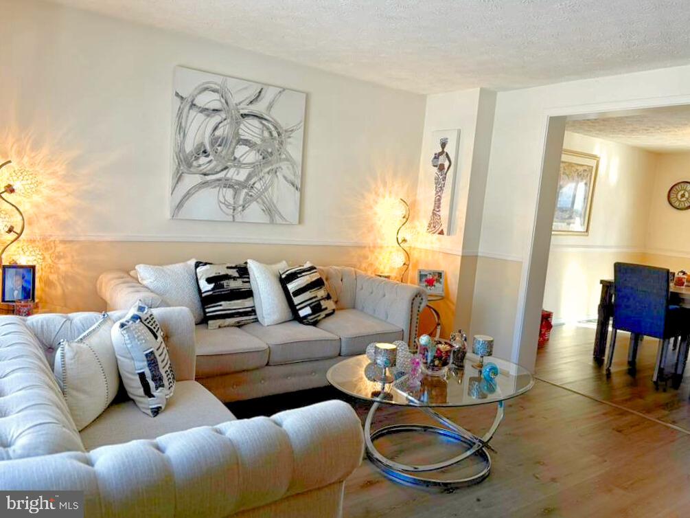 WILLOWCREST - Residential