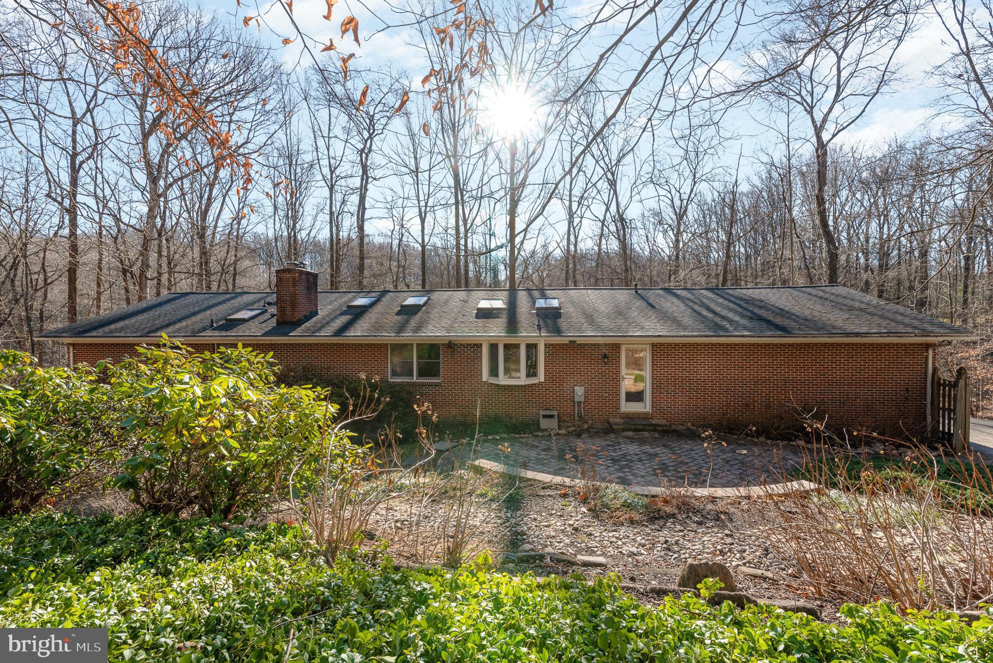 HAMPTON GARDENS - Residential