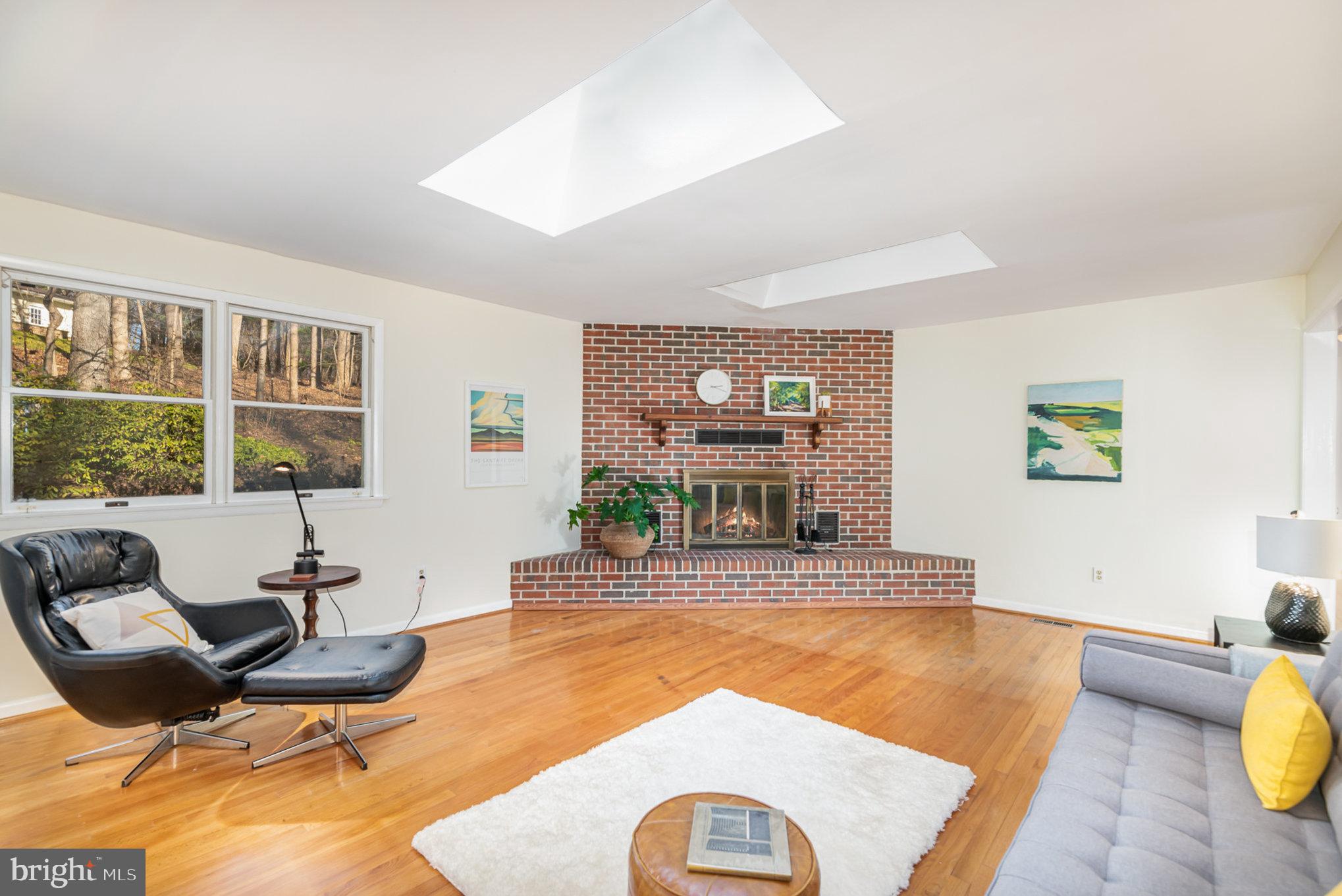 HAMPTON GARDENS - Residential