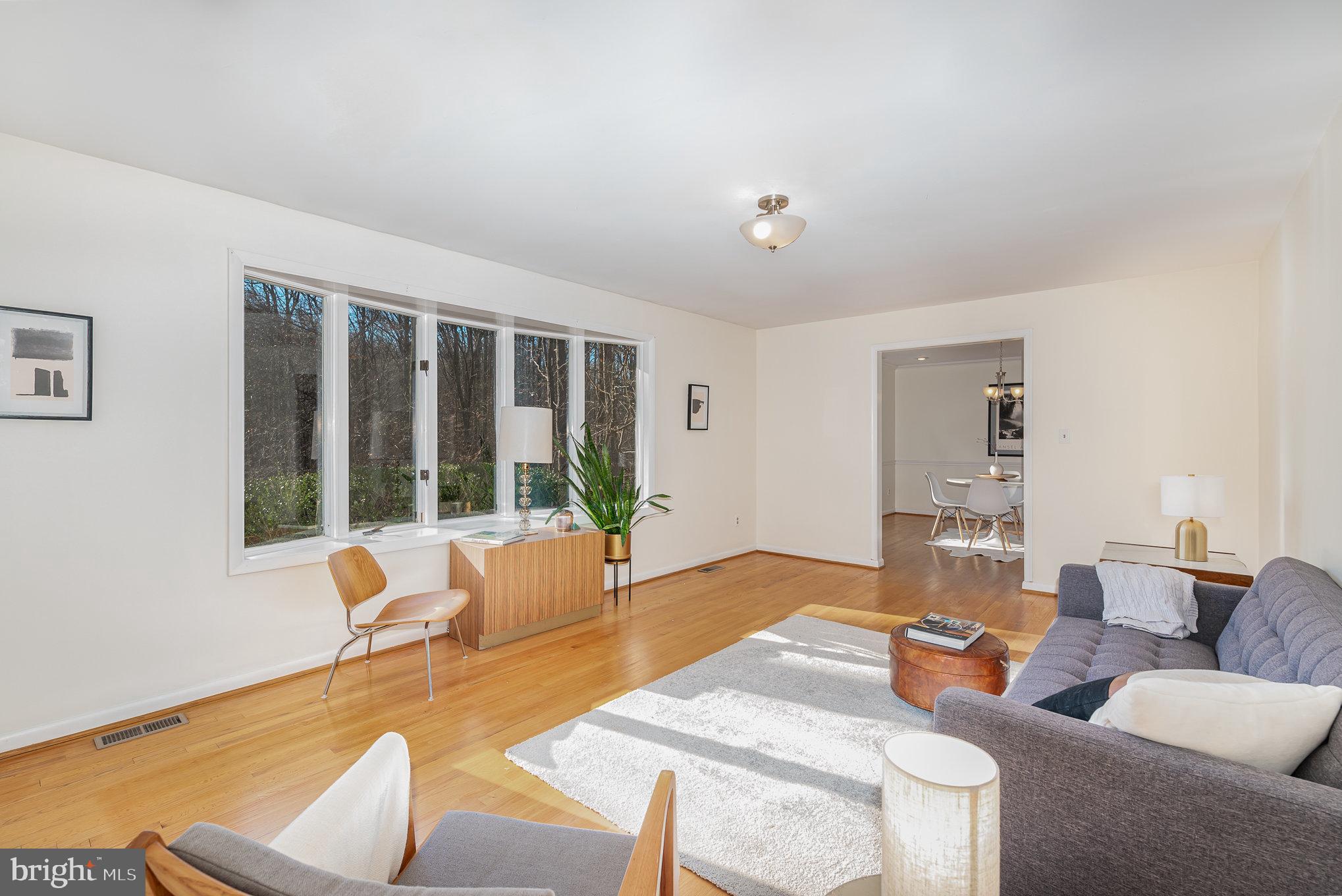 HAMPTON GARDENS - Residential