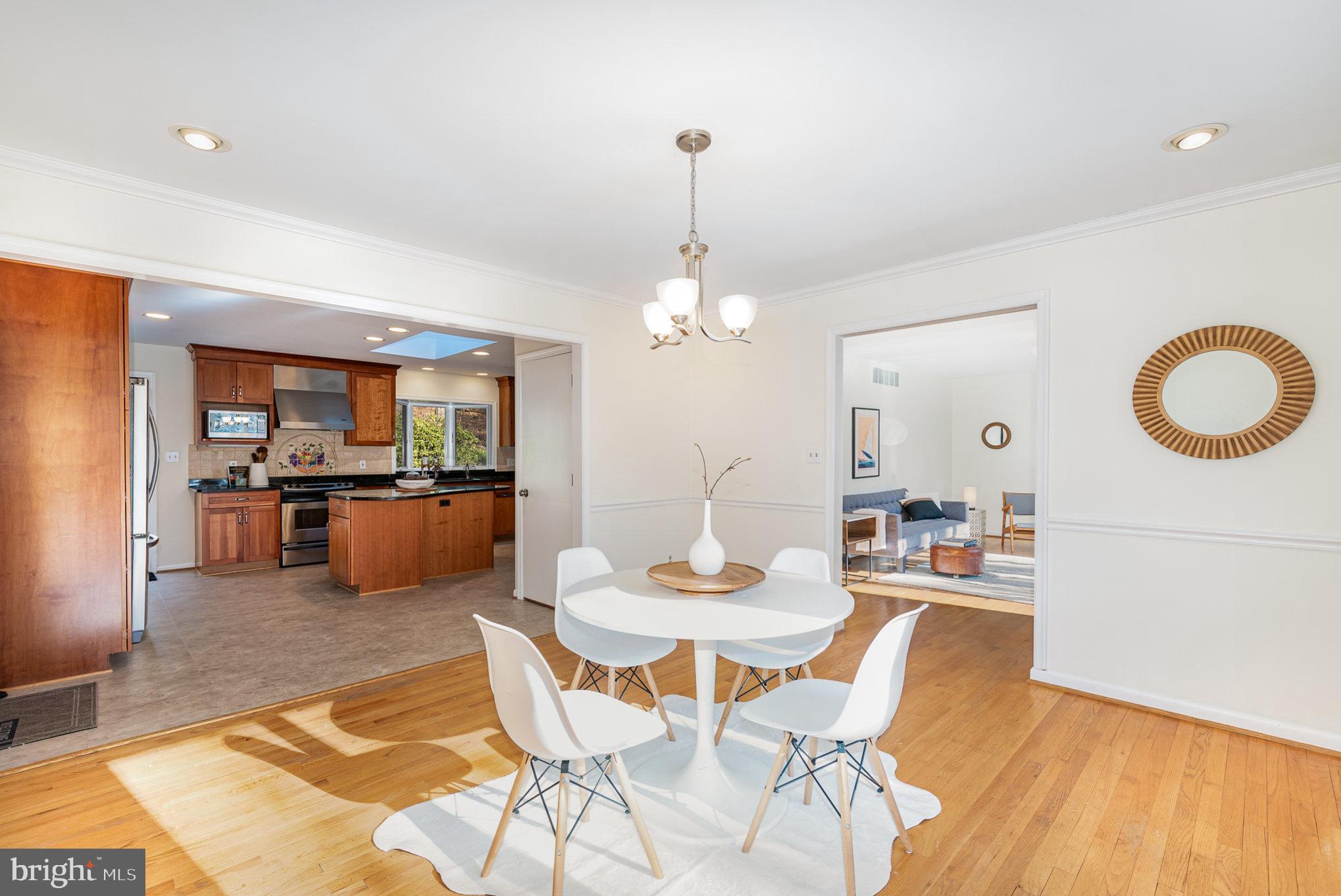 HAMPTON GARDENS - Residential