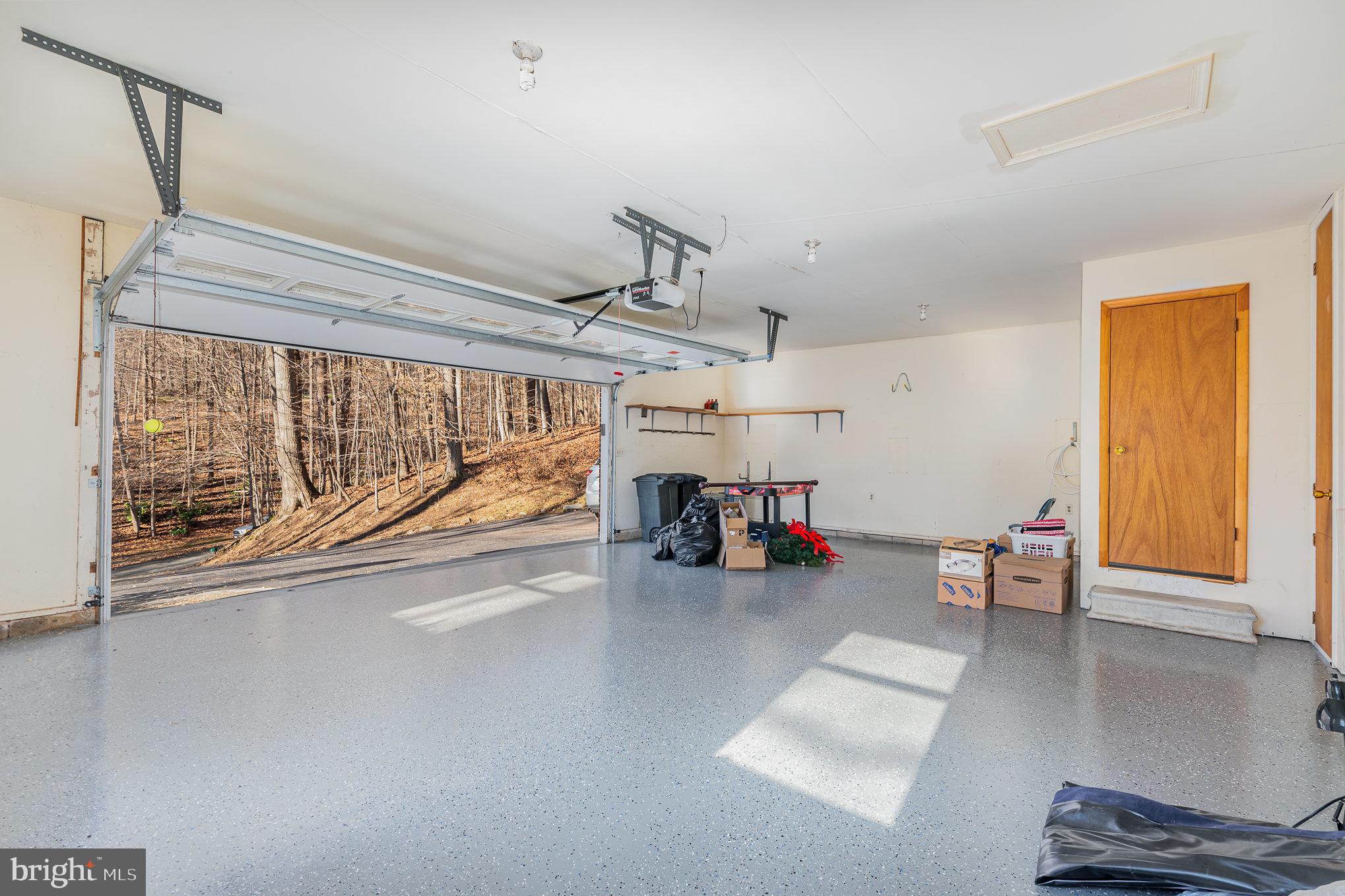 HAMPTON GARDENS - Residential