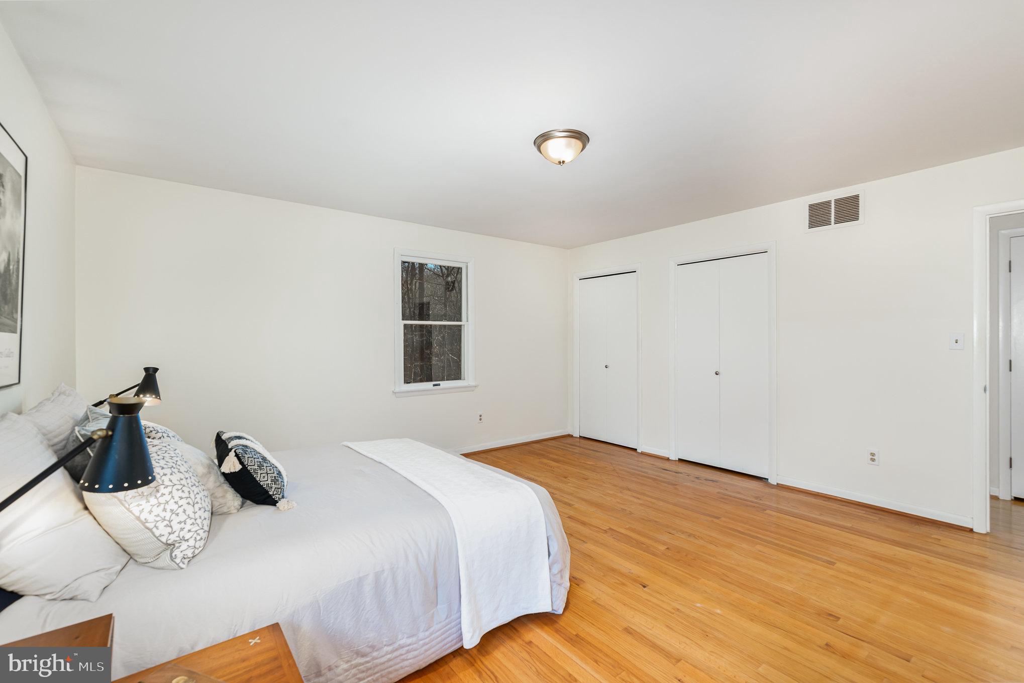 HAMPTON GARDENS - Residential