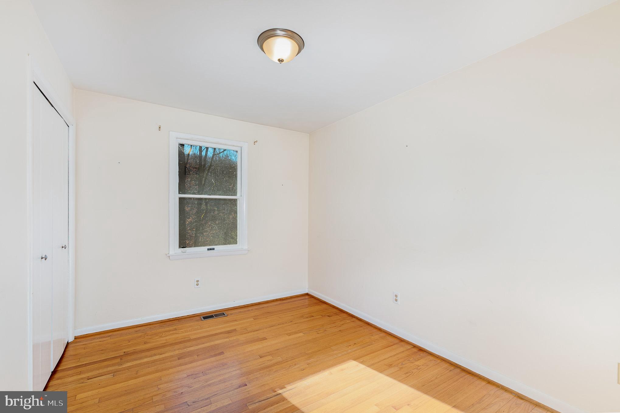 HAMPTON GARDENS - Residential